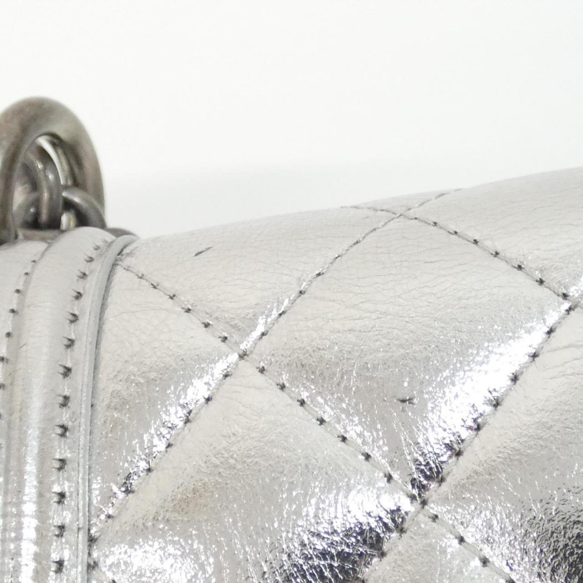 Chanel Silver Leather Shoulder Bag (Pre-Owned)