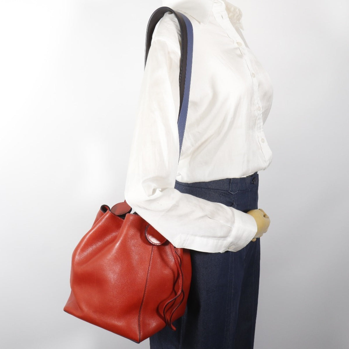 Hermes Red Color Leather Shoulder Bag (Pre-Owned)