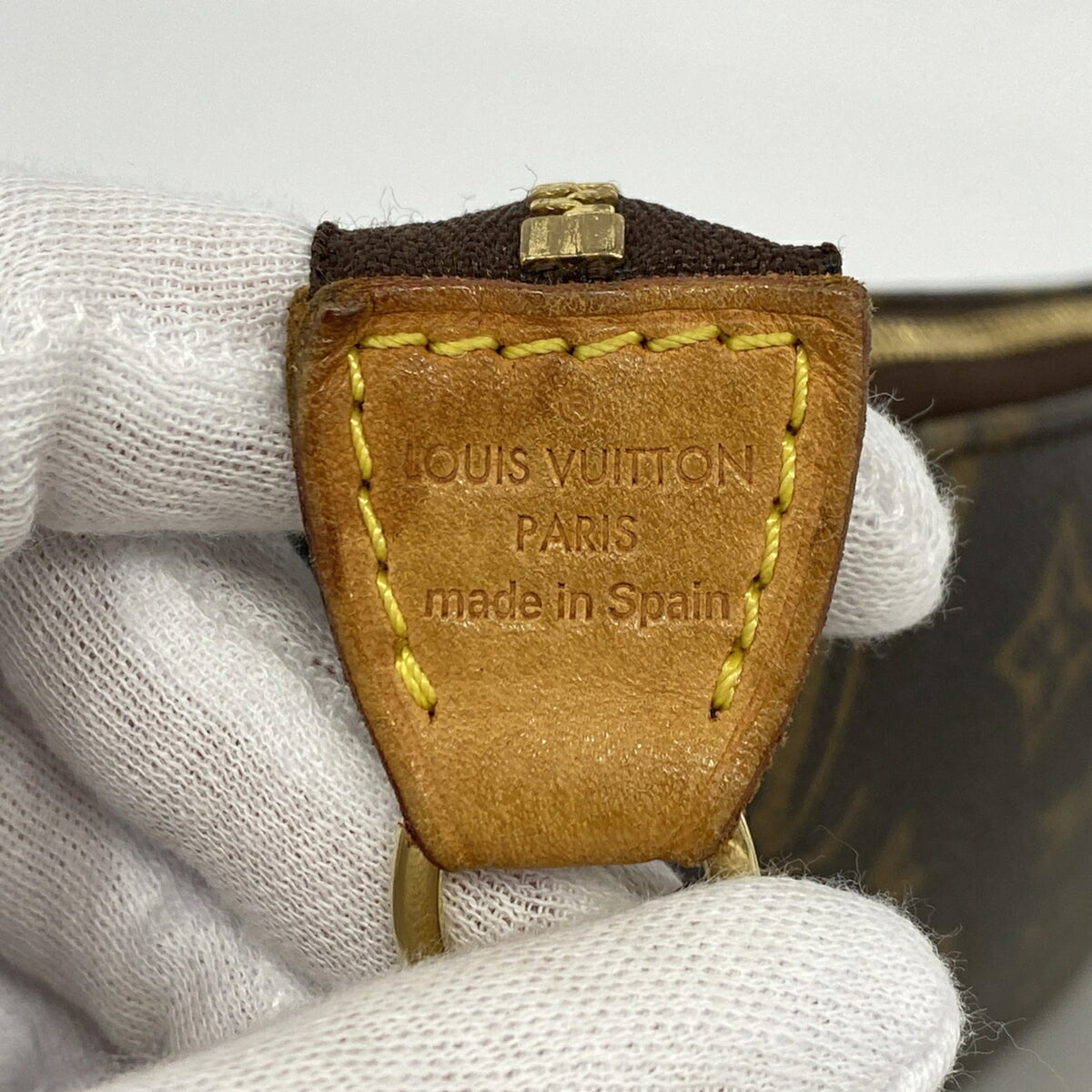 Louis Vuitton Brown Pouch (Pre-Owned)