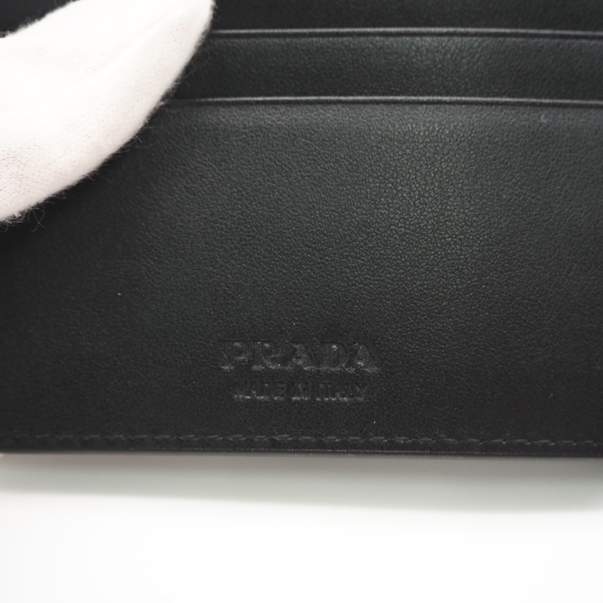 Prada Black Leather Wallet (Bi-Fold) (Pre-Owned)