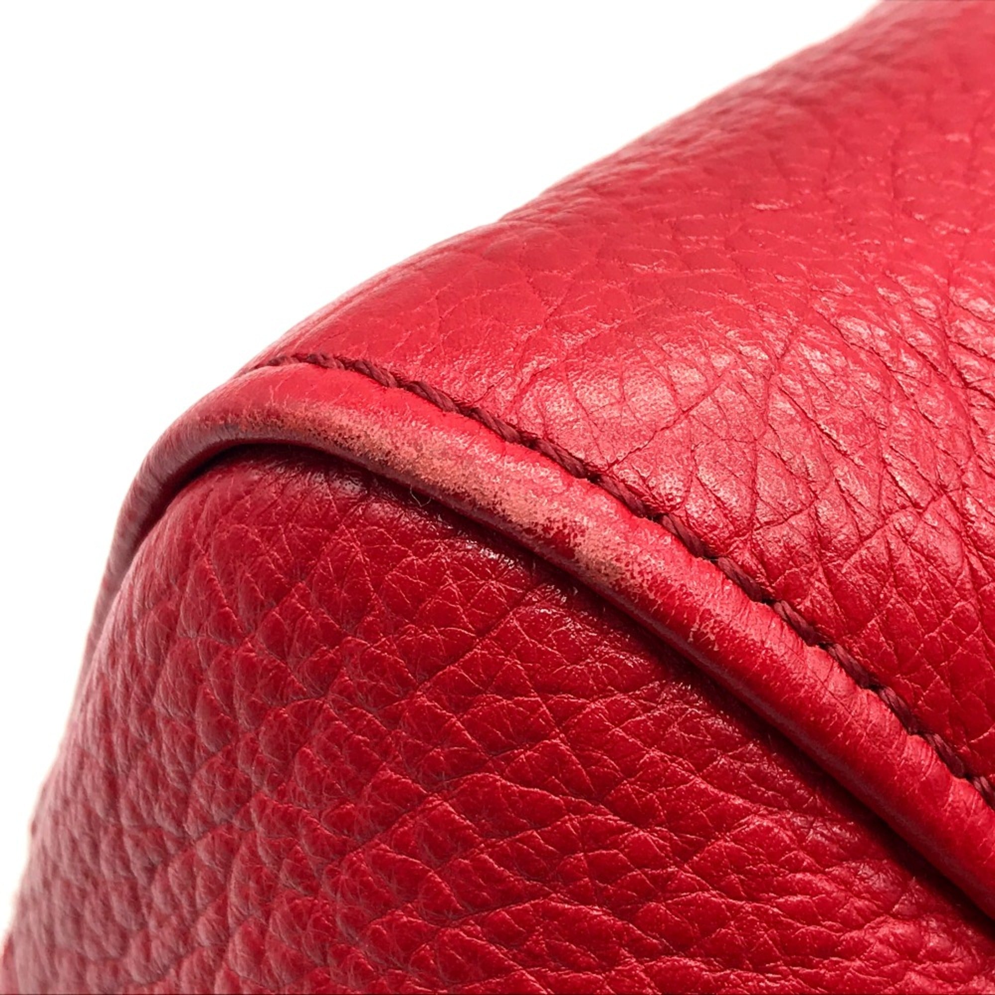 Fendi Red Leather Handbag (Pre-Owned)