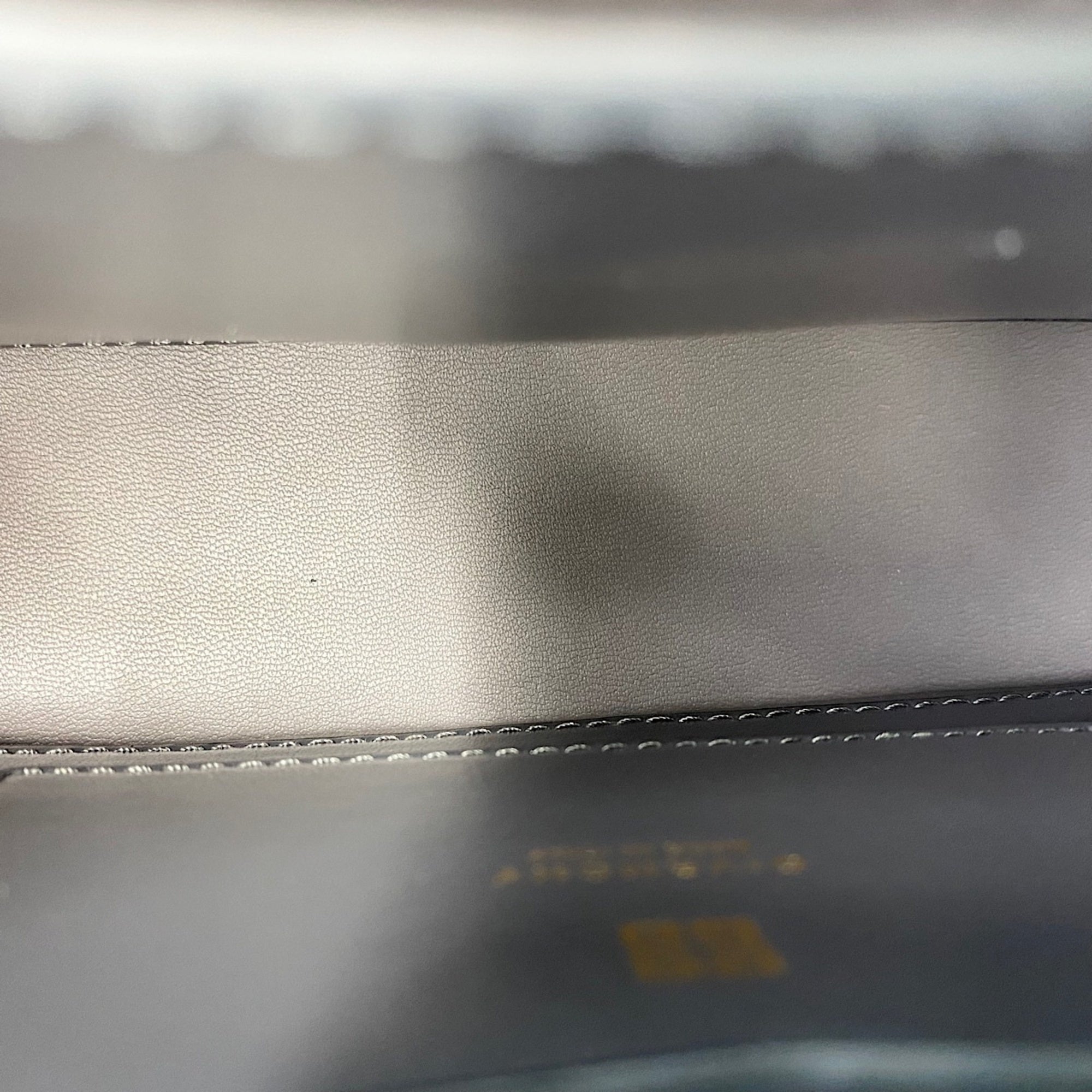 Givenchy Gray Leather Shoulder Bag (Pre-Owned)