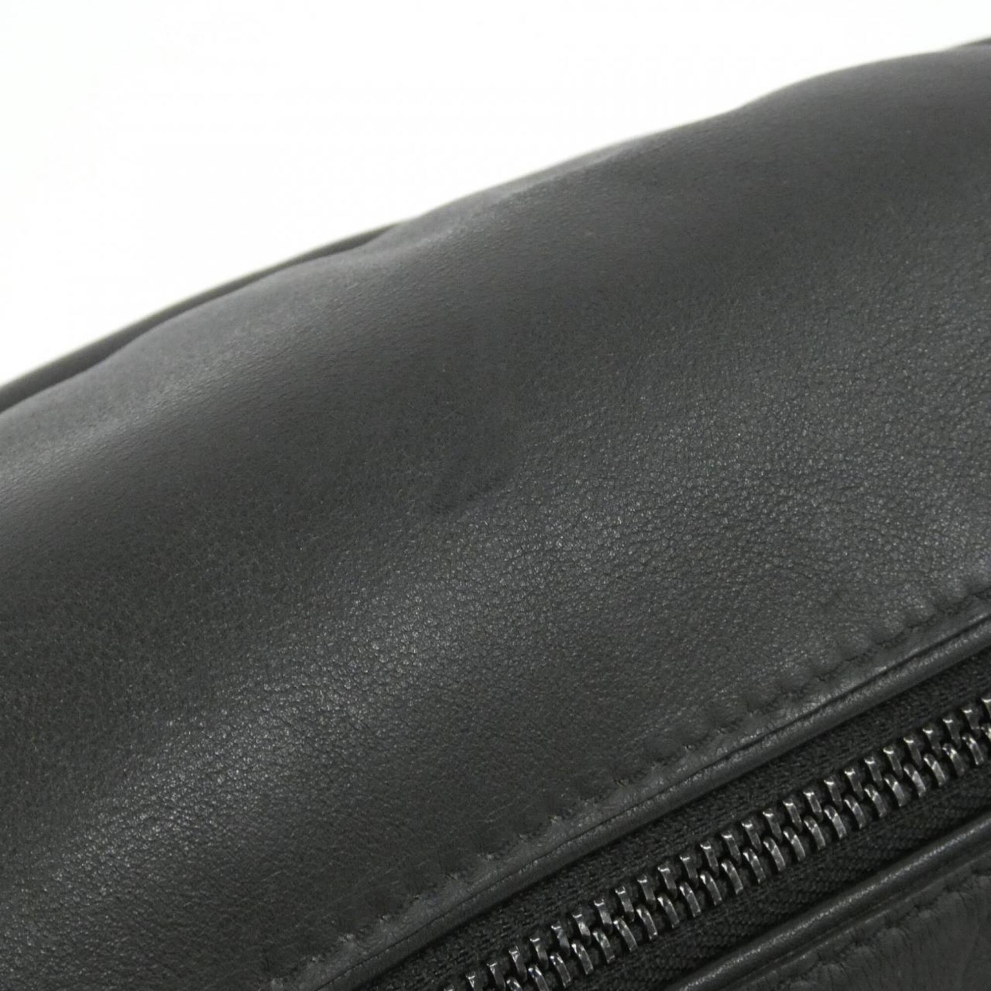 Louis Vuitton Black Leather Shoulder Bag Sling Bag (Pre-Owned)