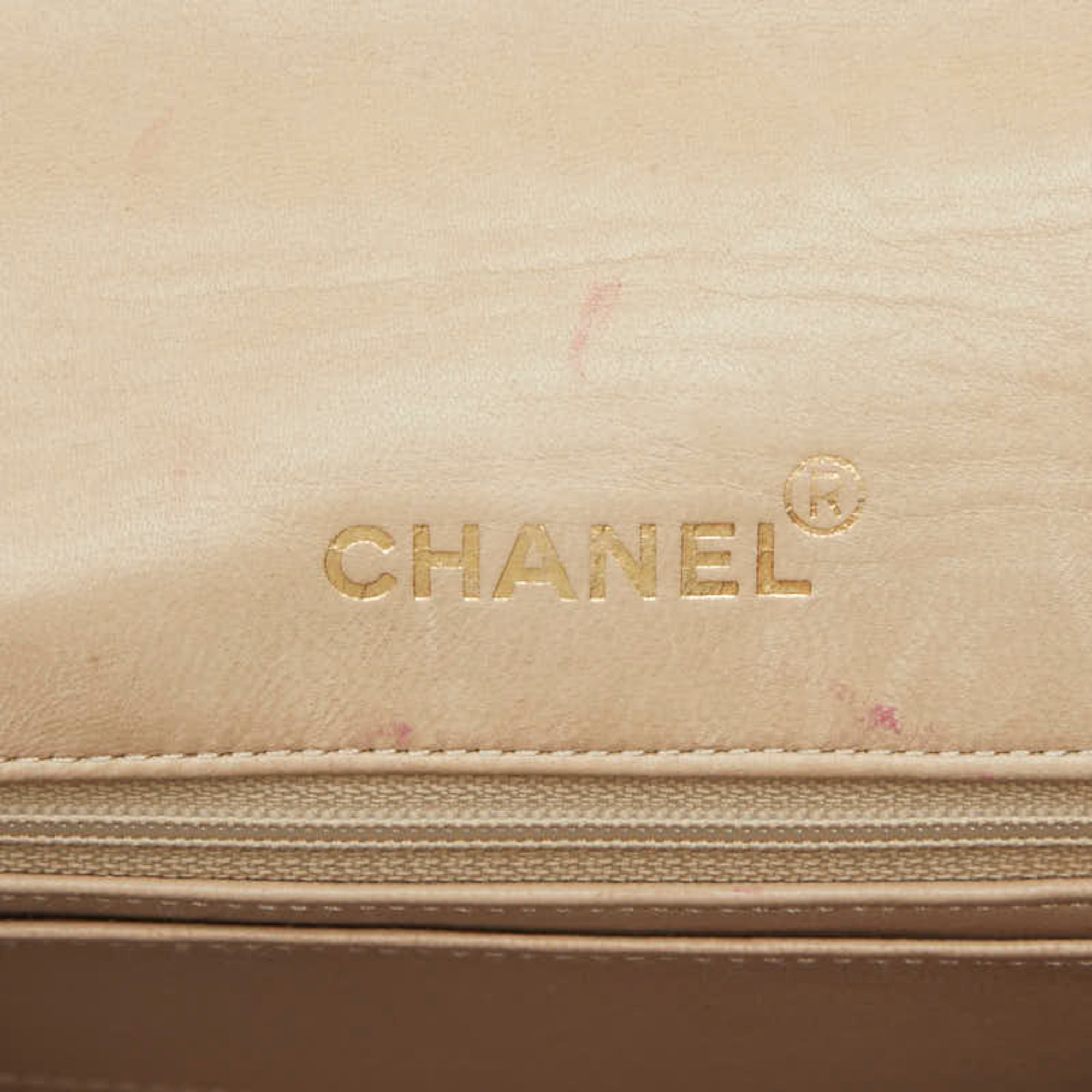 Chanel Beige Leather Shoulder Bag (Pre-Owned)