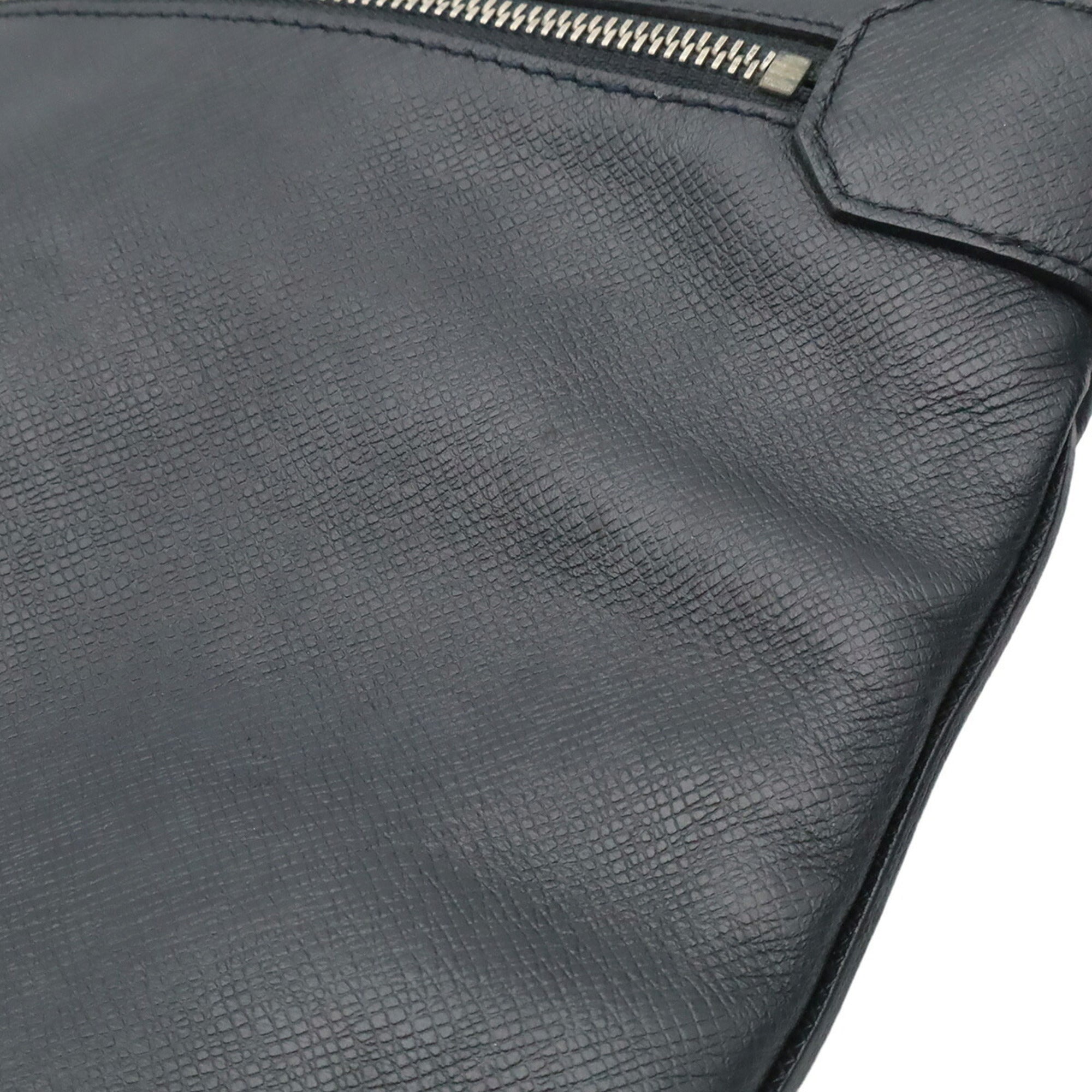 Louis Vuitton Boreal Taiga Leather Shoulder Bag (Pre-Owned)