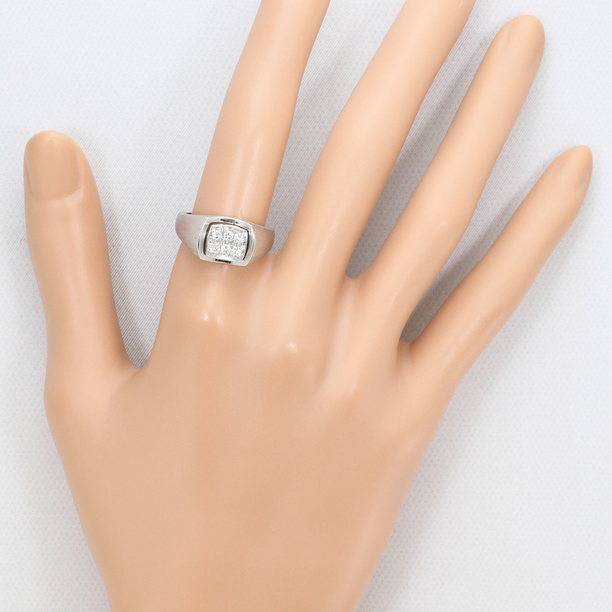 Unbranded White Gold White Gold (18K) Band Ring (Pre-Owned)