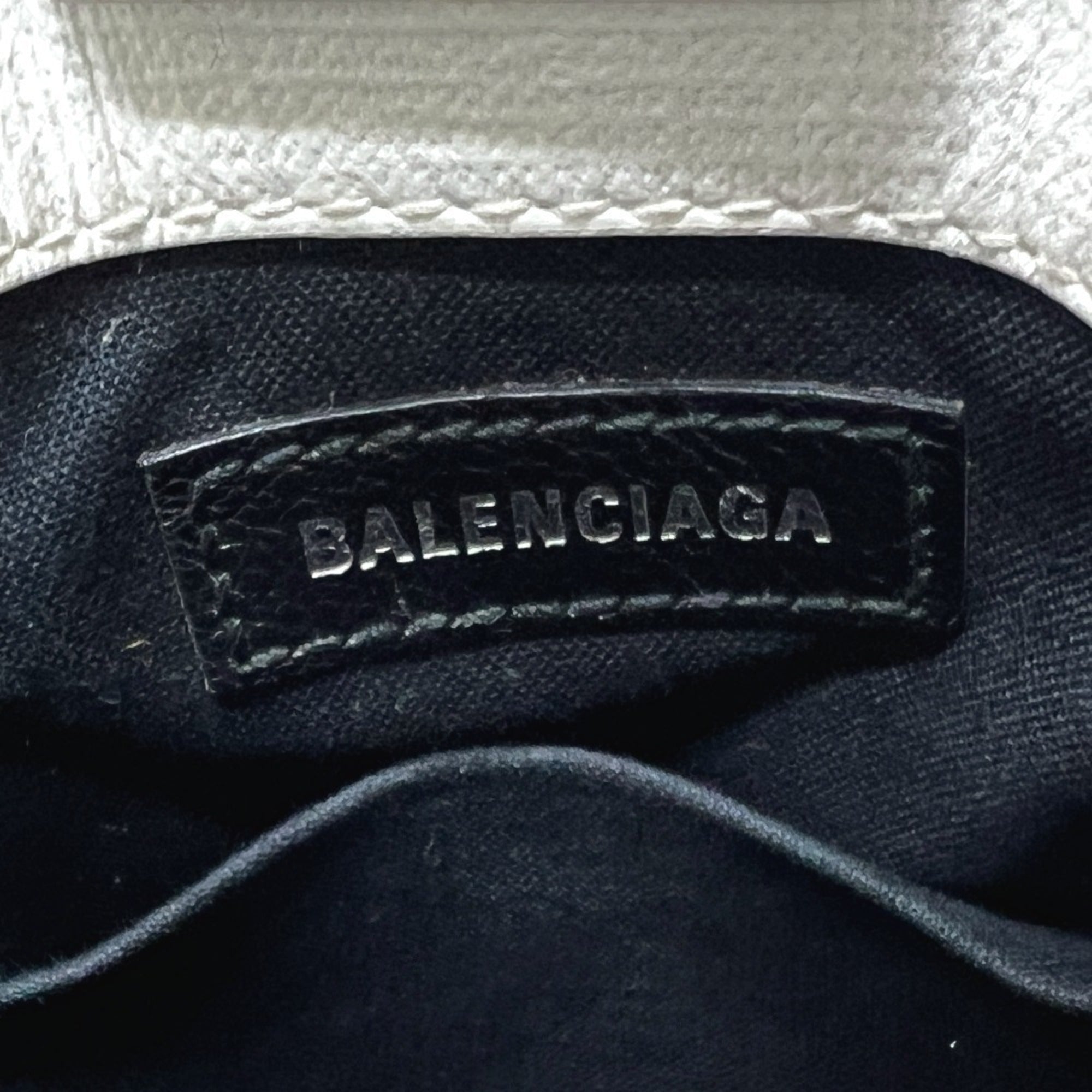 Balenciaga White Leather Tote Bag (Pre-Owned)