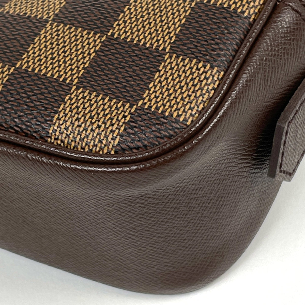 Louis Vuitton Brown Damier Canvas Pouch (Pre-Owned)