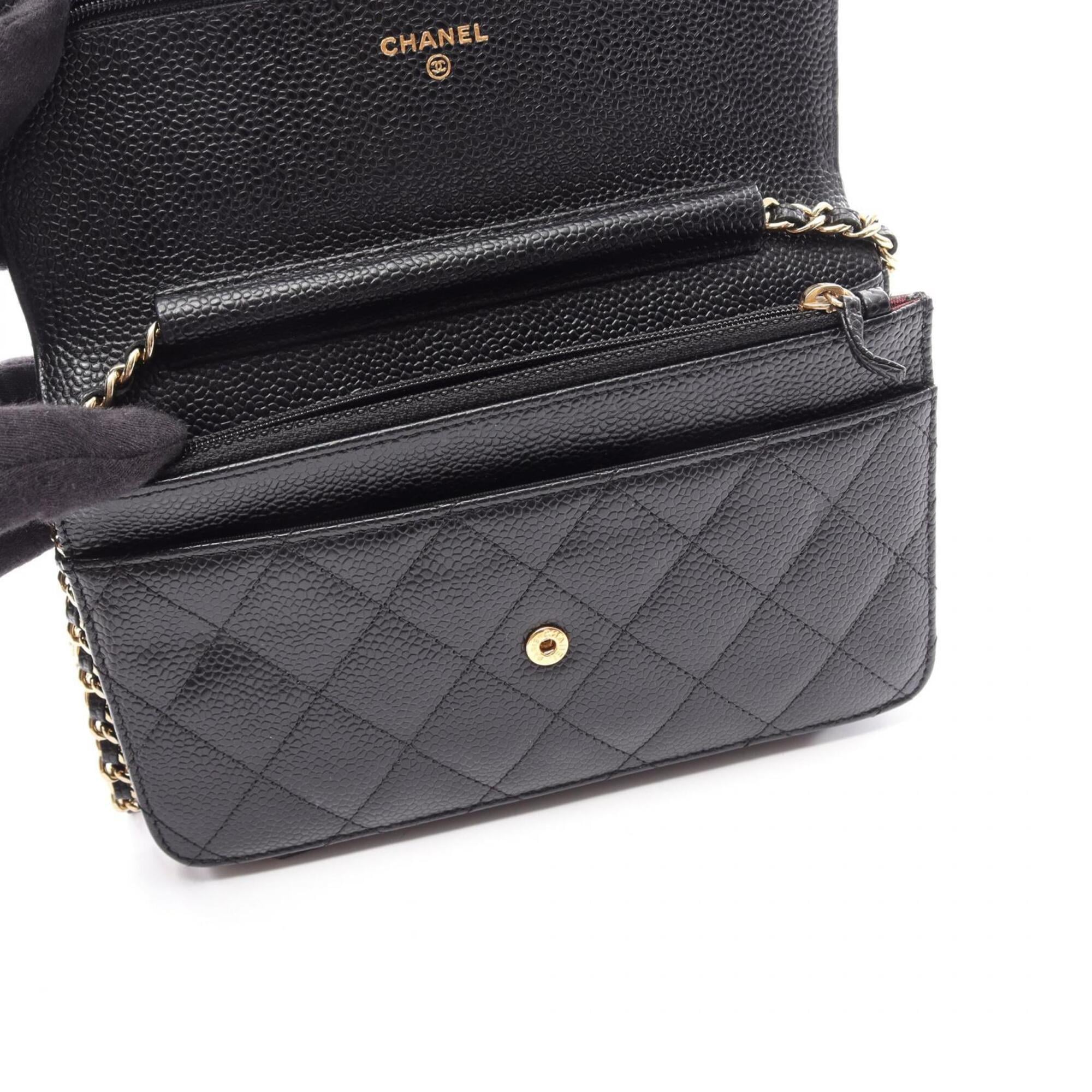 Chanel Black Leather Handbag Shoulder Bag (Pre-Owned)