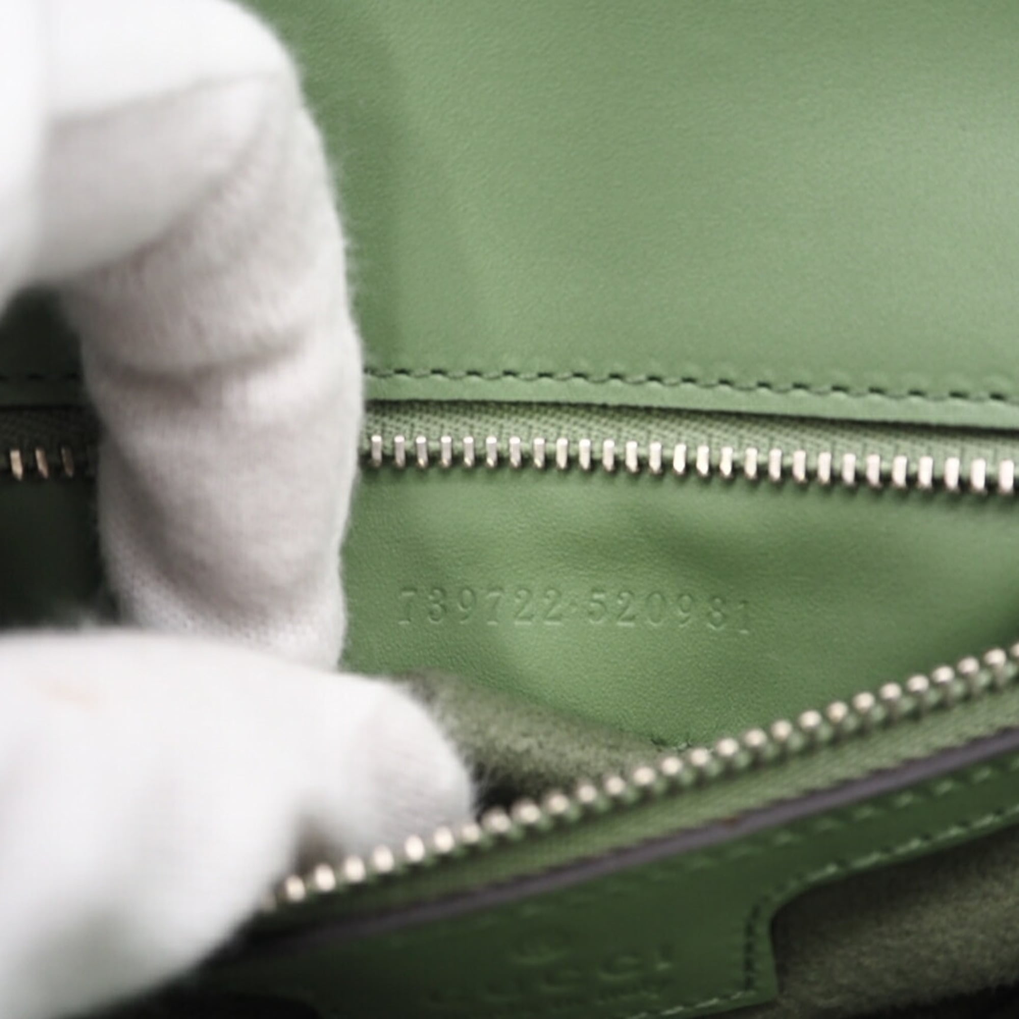 Gucci Green Leather Shoulder Bag (Pre-Owned)