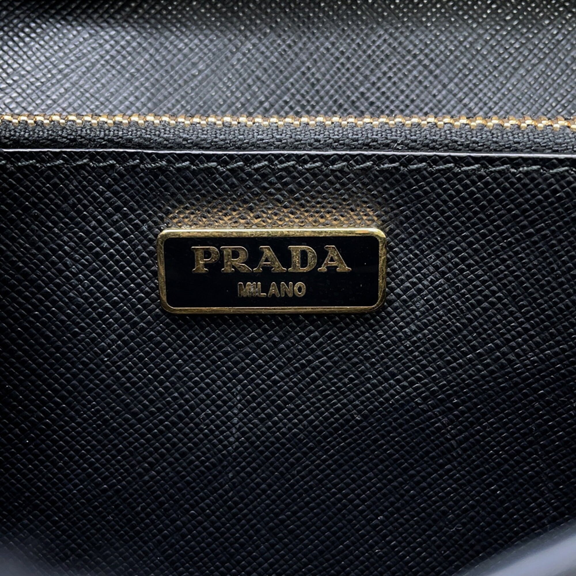 Prada Black Saffiano Chain/Shoulder Wallet (Pre-Owned)