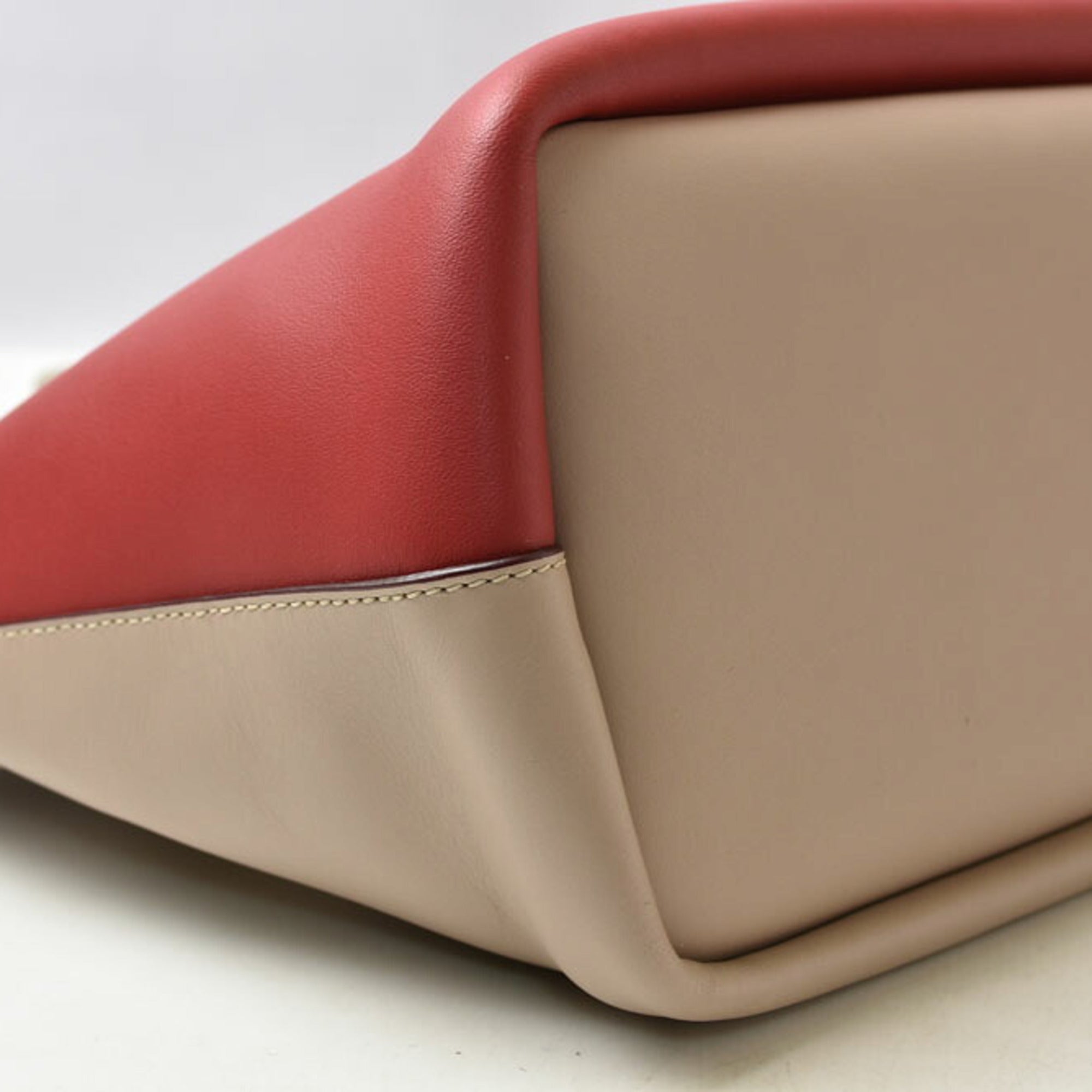 Chloé Beige Red Color Leather Handbag Tote Bag (Pre-Owned)