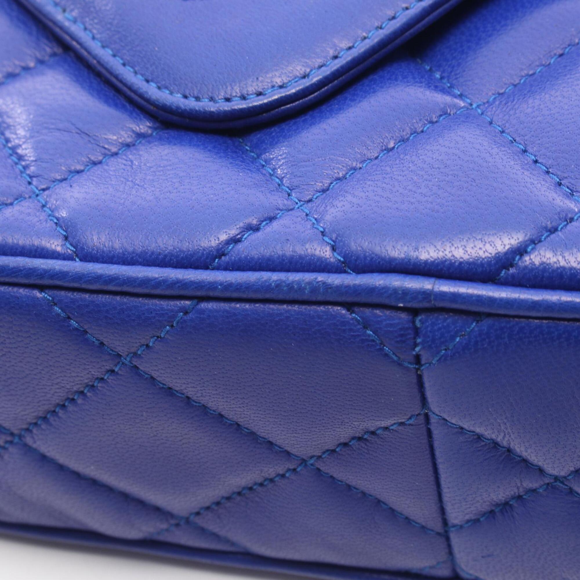 Chanel Blue Leather Handbag Shoulder Bag (Pre-Owned)