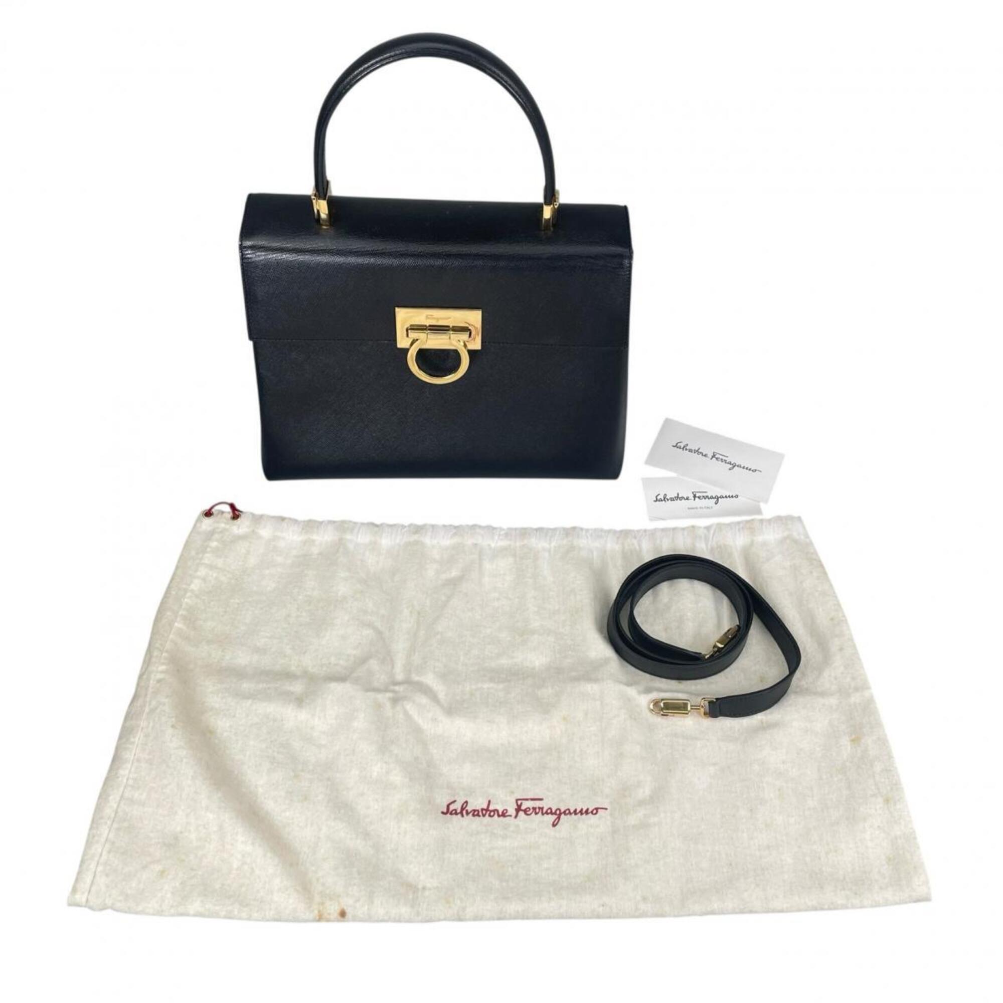 Salvatore Ferragamo Black Leather Handbag Shoulder Bag (Pre-Owned)