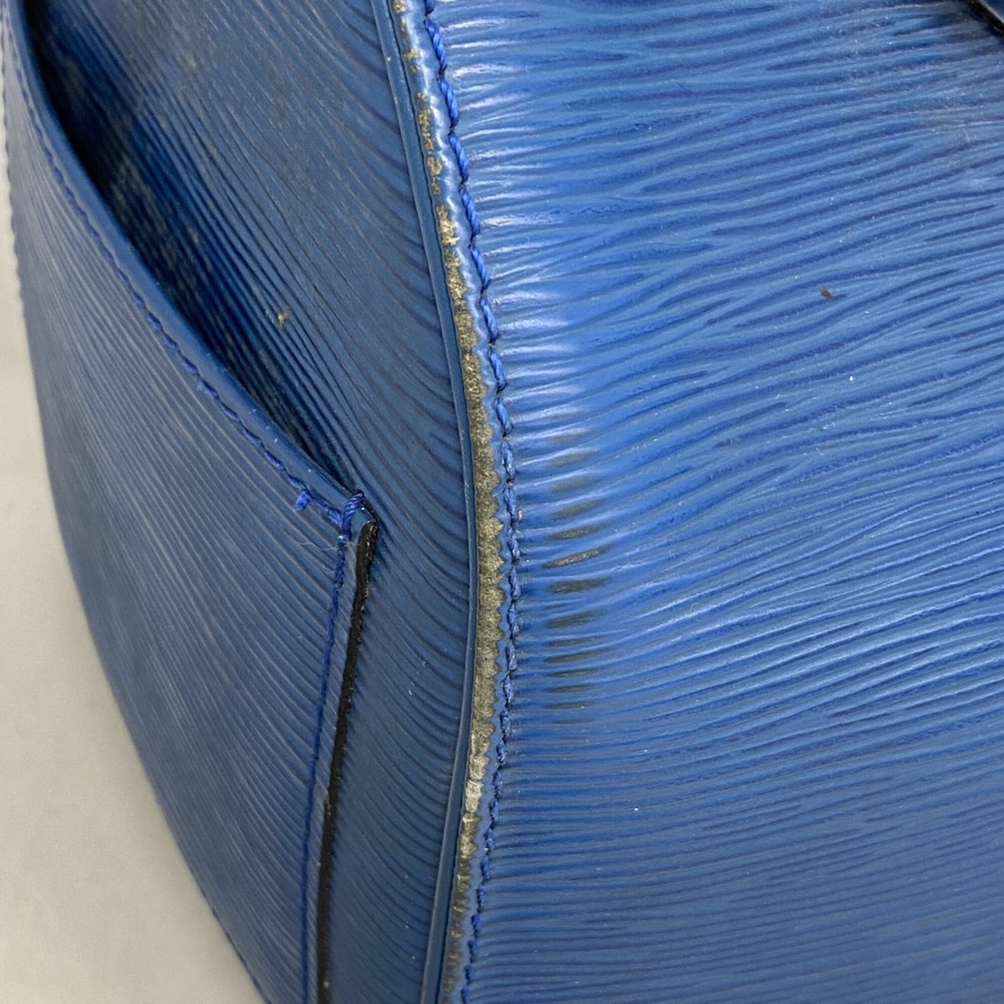 Louis Vuitton Toledo Blue Handbag (Pre-Owned)
