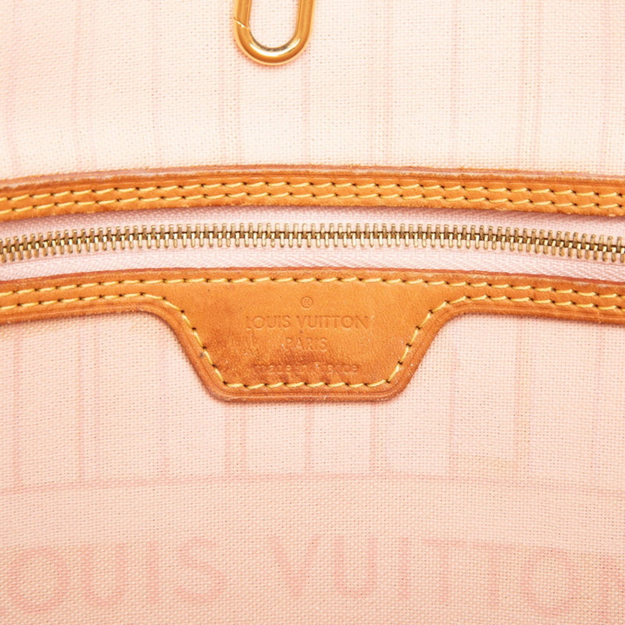 Louis Vuitton White Pvc Leather Pouch Shoulder Bag Tote Bag (Pre-Owned)