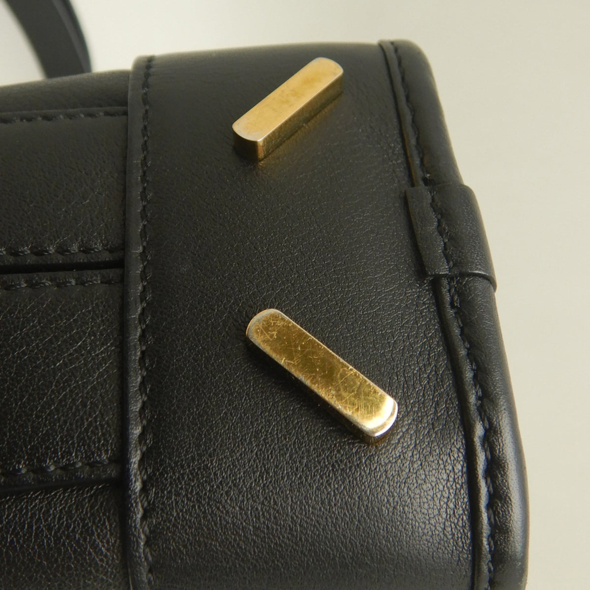 Loewe Amazona Black Leather Handbag (Pre-Owned)