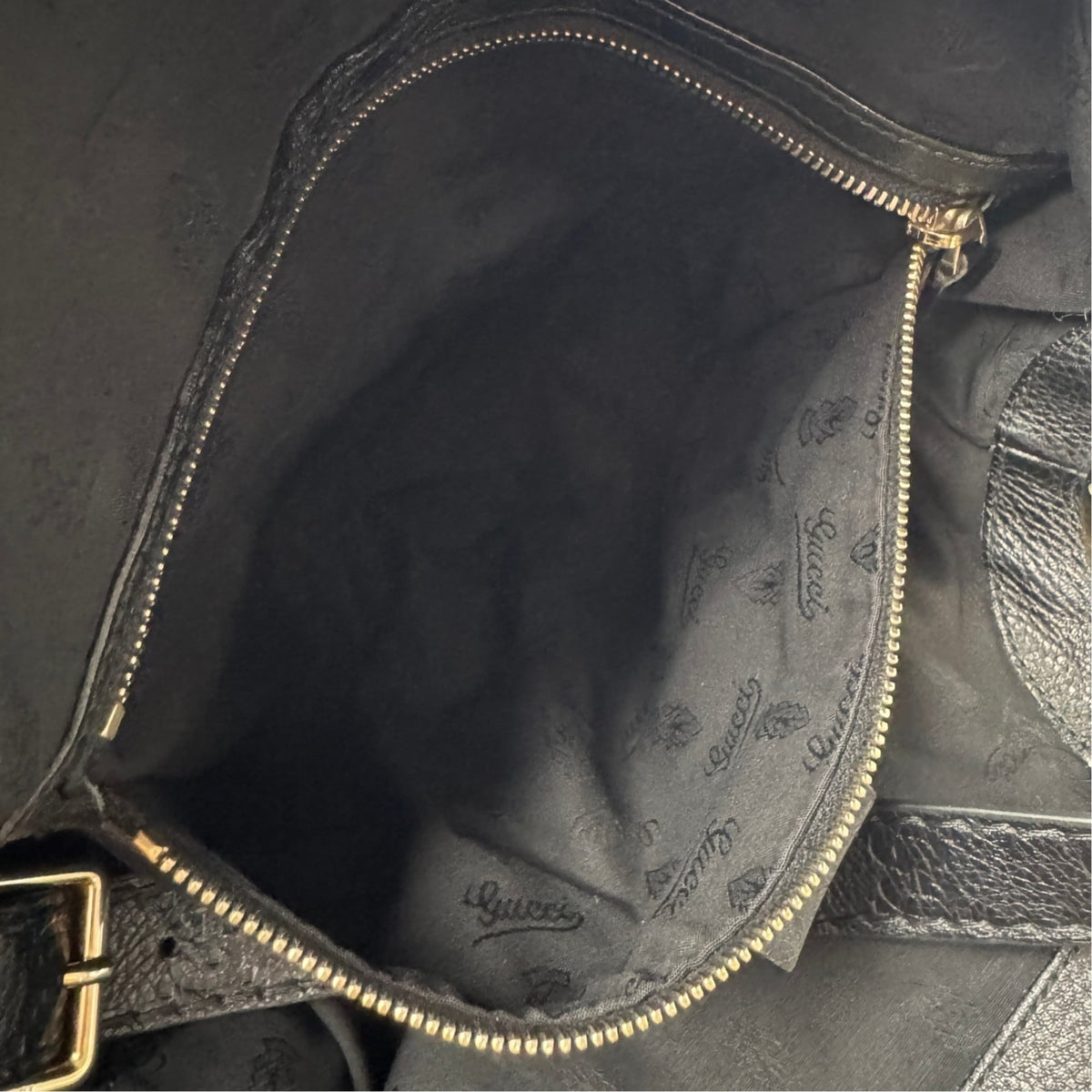 Gucci Black Leather Shoulder Bag (Pre-Owned)