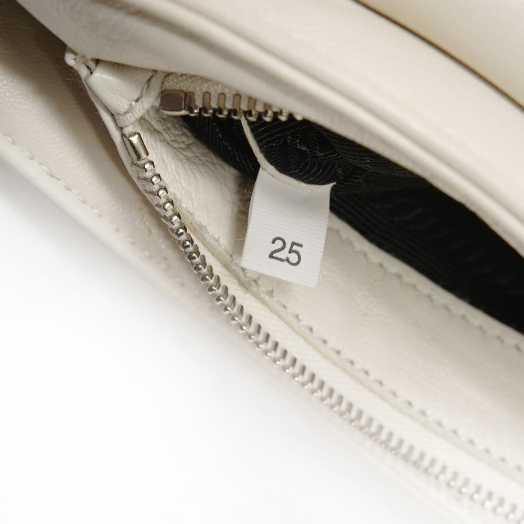 Prada White Nappa Leather Shoulder Bag (Pre-Owned)