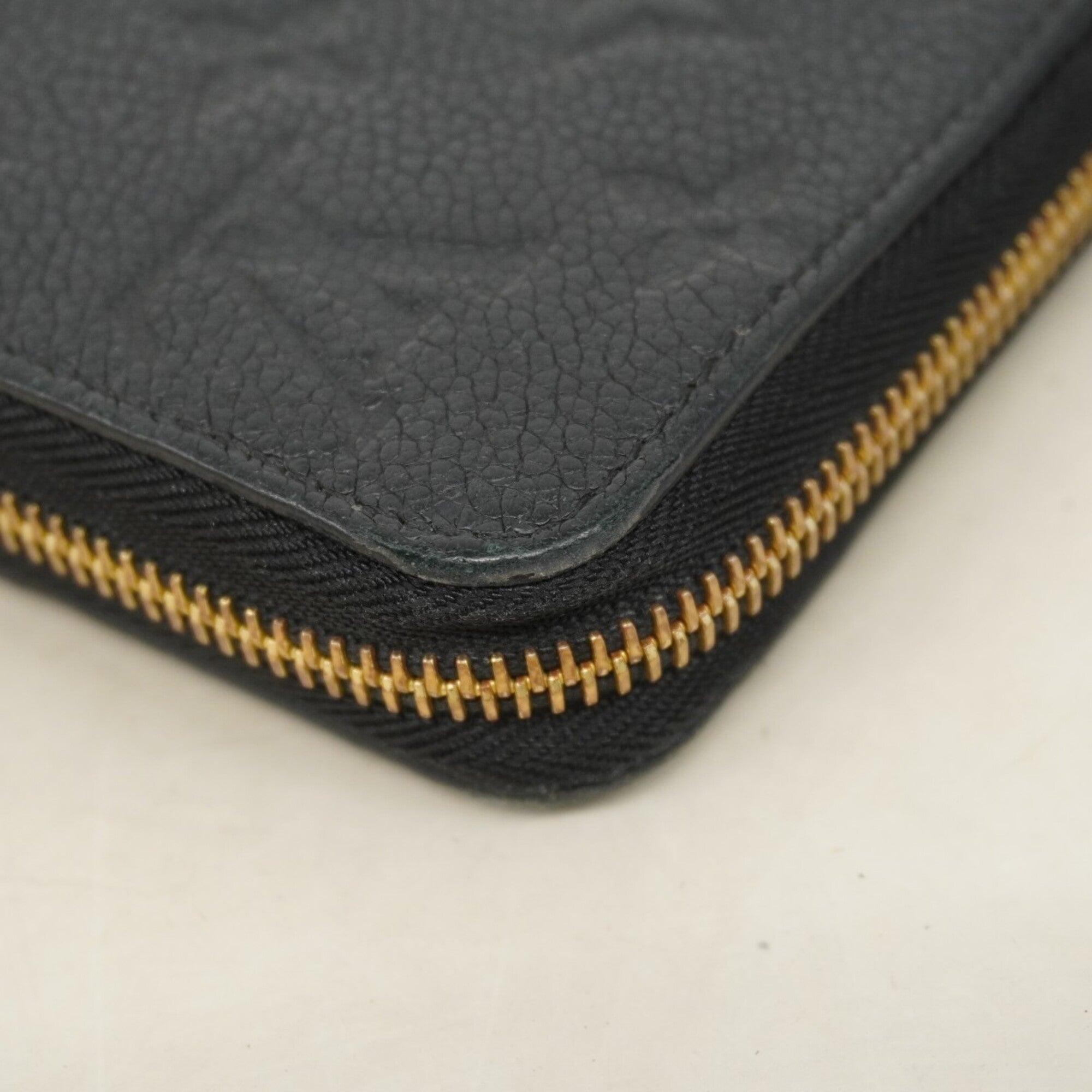 Louis Vuitton Noir Long Wallet (Bi-Fold) (Pre-Owned)