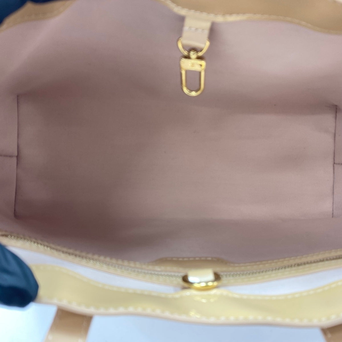 Louis Vuitton Beige Handbag (Pre-Owned)