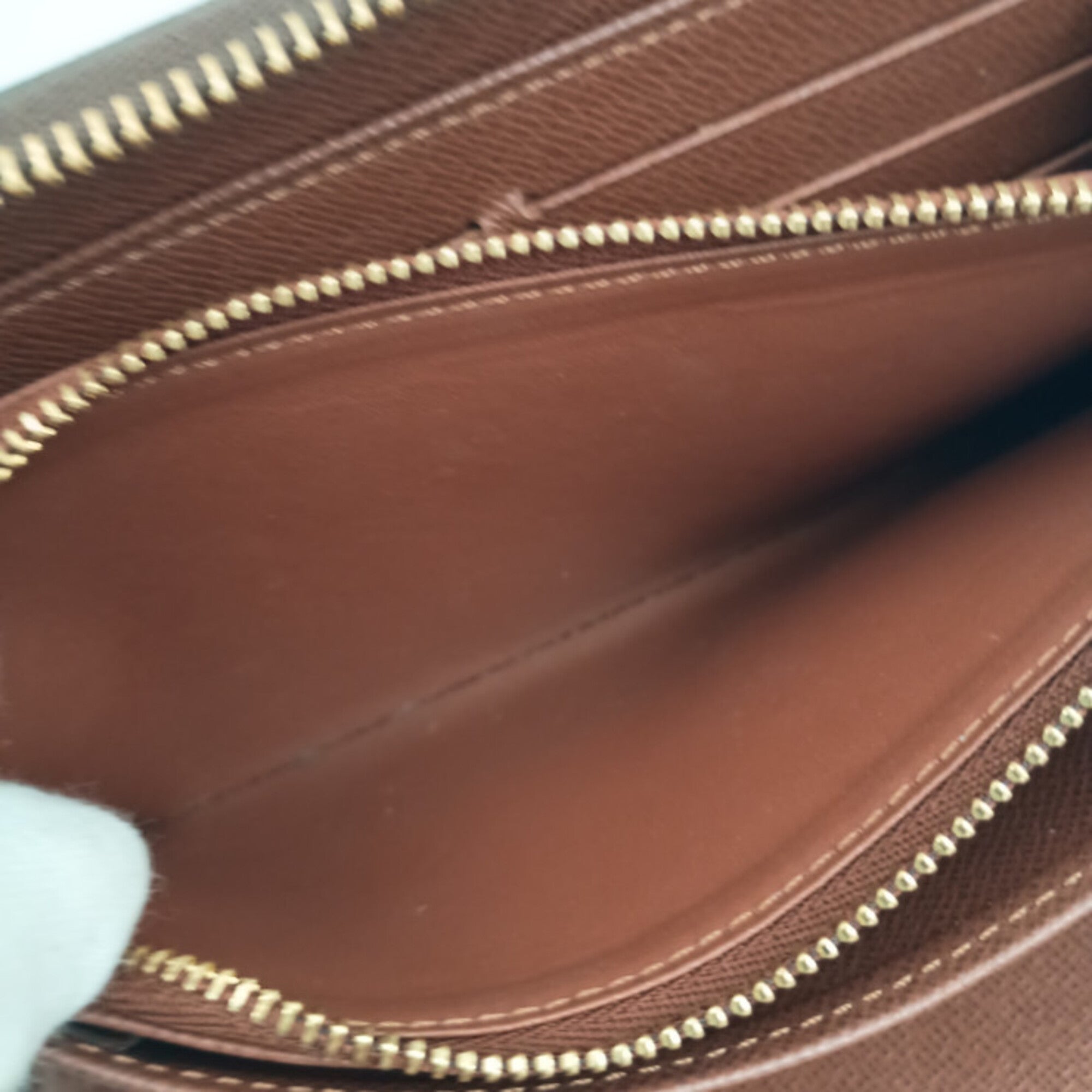 Louis Vuitton Brown Monogram Monogram Long Wallet (Bi-Fold) (Pre-Owned)