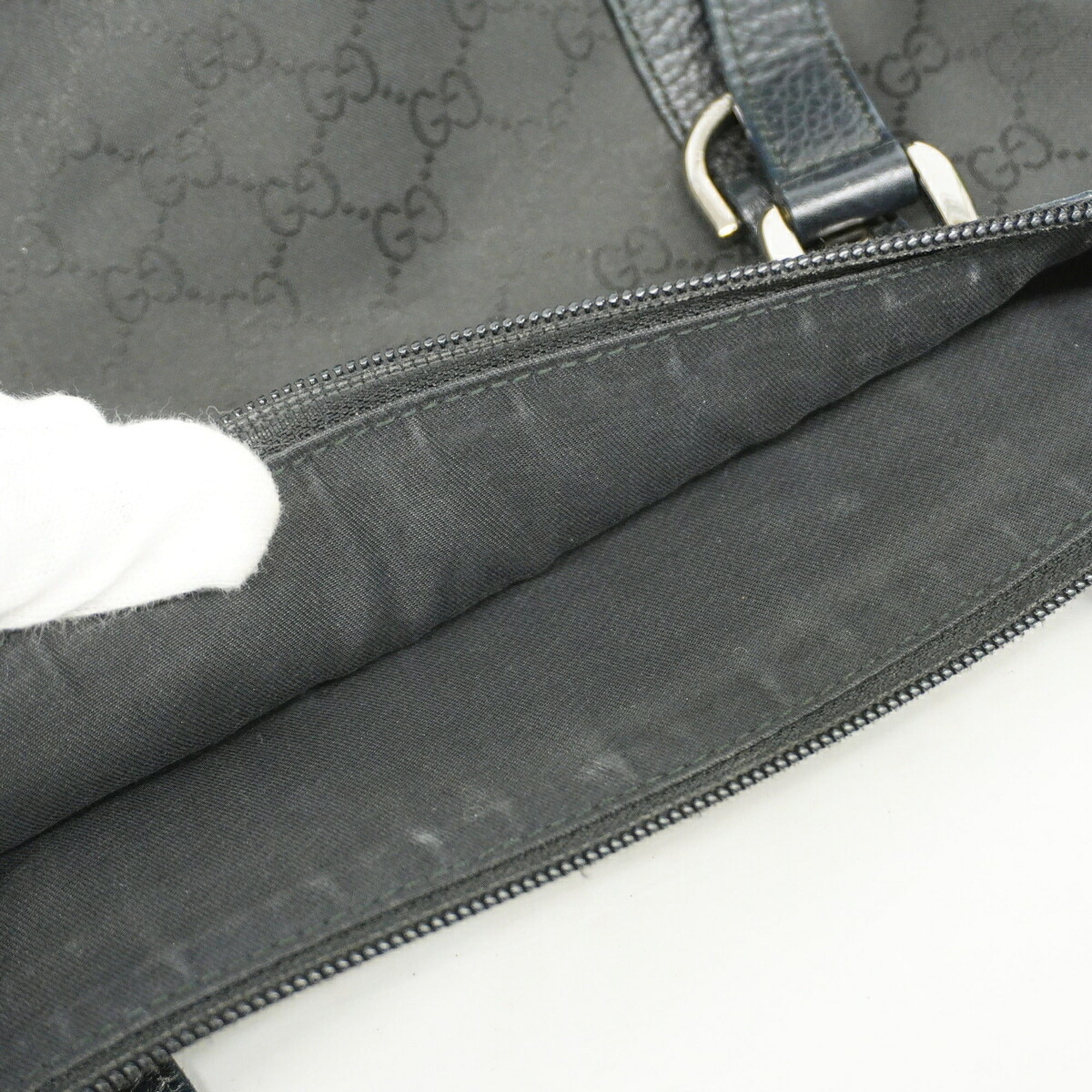 Gucci Black Nylon Tote Bag (Pre-Owned)
