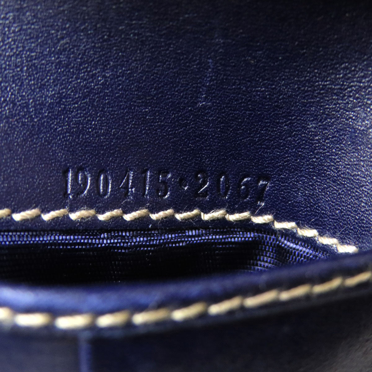Gucci Navy Nylon Wallet (Bi-Fold) (Pre-Owned)