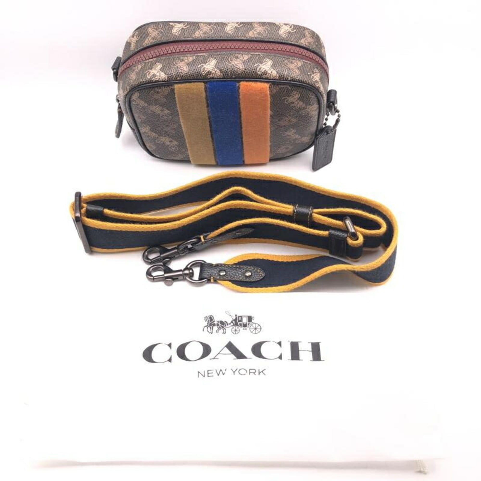 Coach Shoulder Bag (Pre-Owned)
