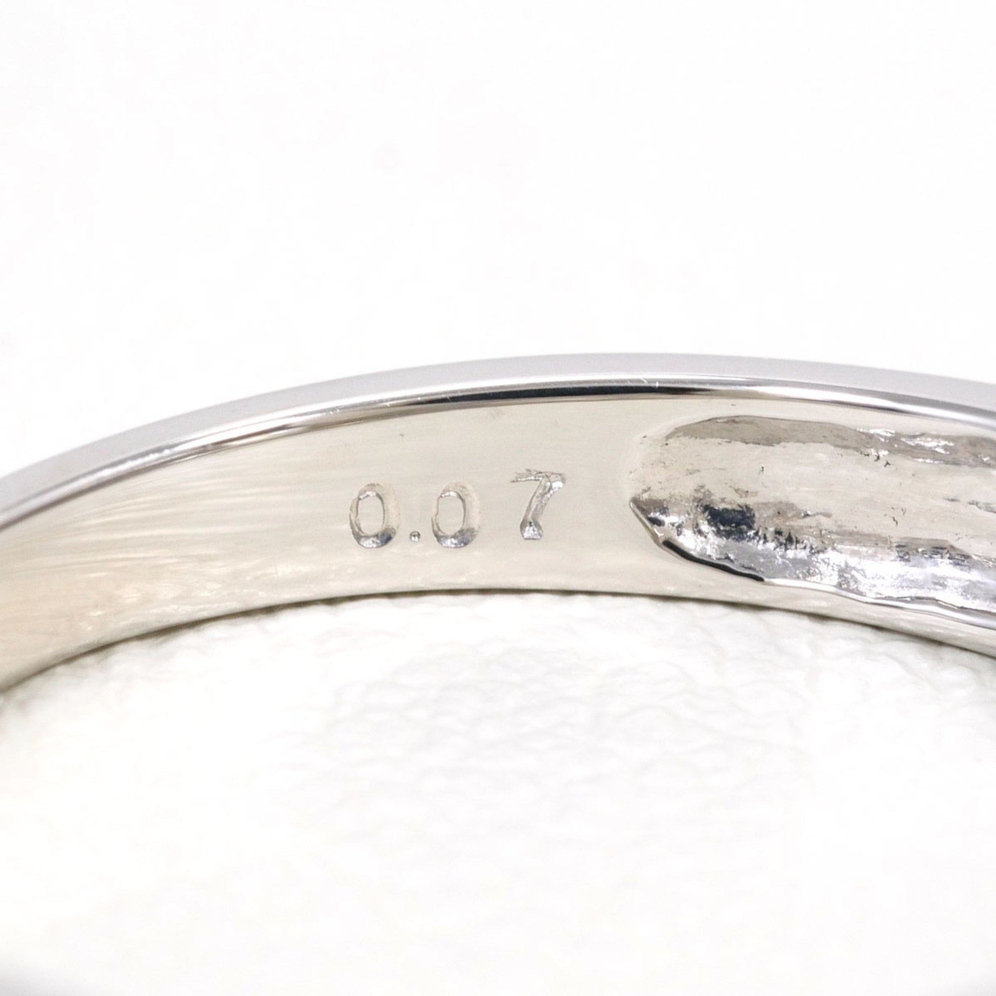 Unbranded White Gold White Gold (10K) Band Ring (Pre-Owned)