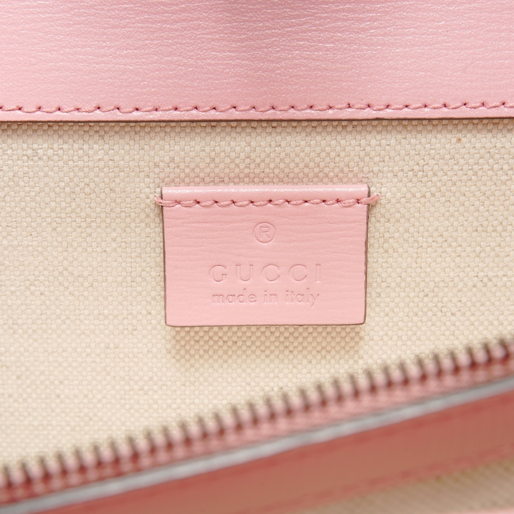 Gucci Red Color Shoulder Bag (Pre-Owned)