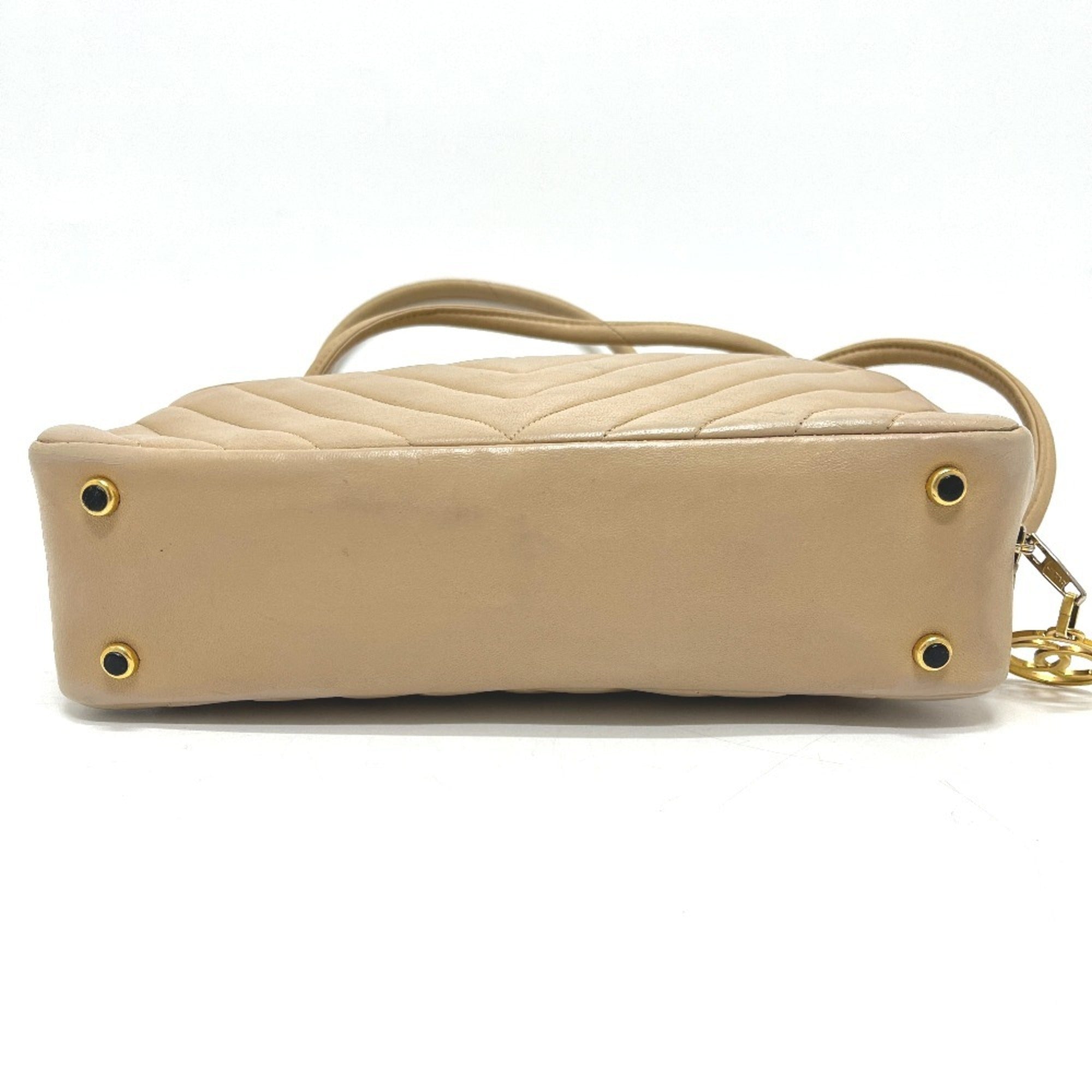 Chanel Beige Leather Handbag Shoulder Bag (Pre-Owned)