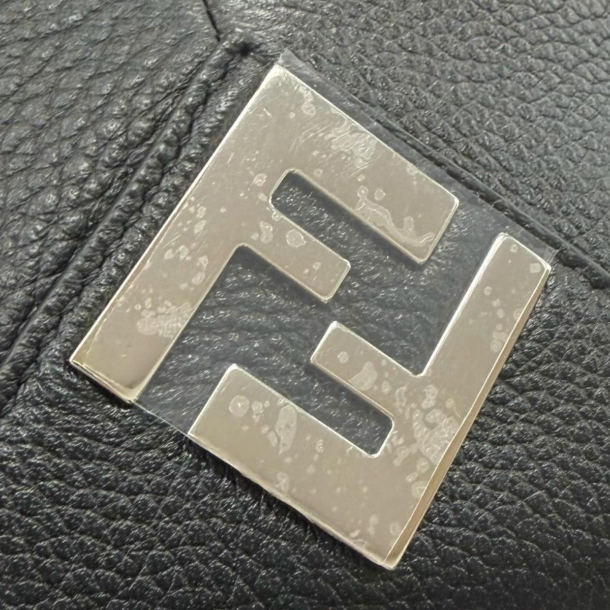 Fendi Black Leather Clutch Bag (Pre-Owned)