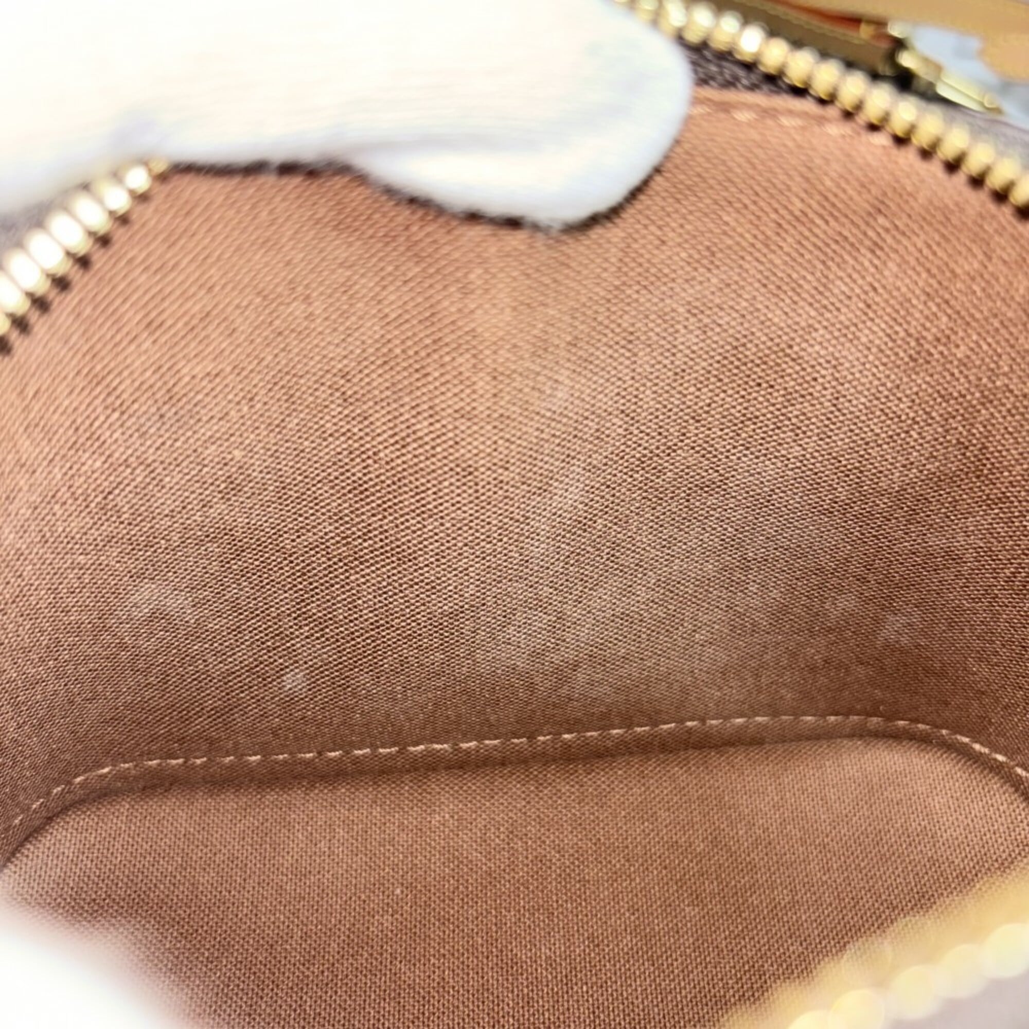 Louis Vuitton Brown Monogram Monogram Handbag Shoulder Bag (Pre-Owned)