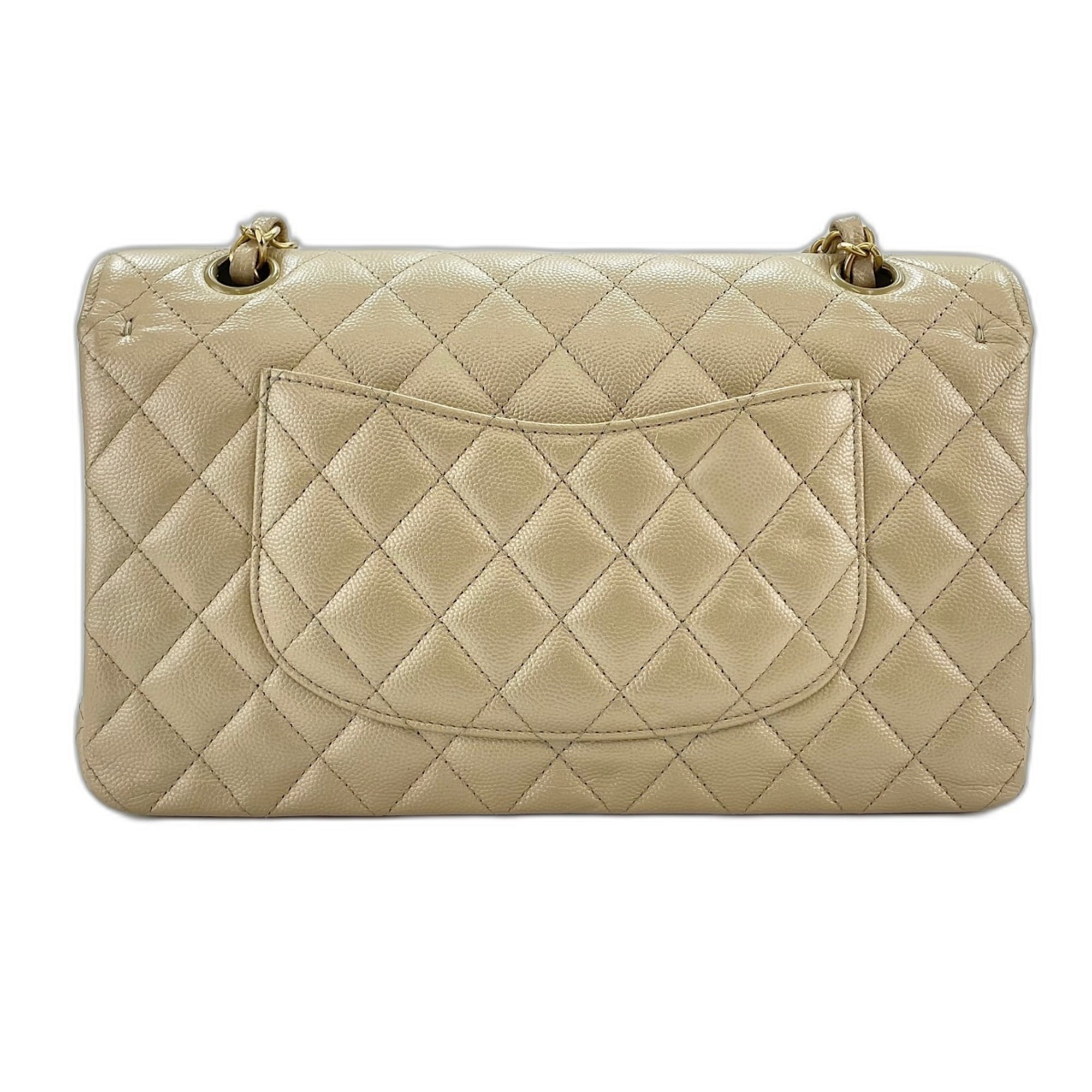 Chanel Matelasse Beige Shoulder Bag (Pre-Owned)