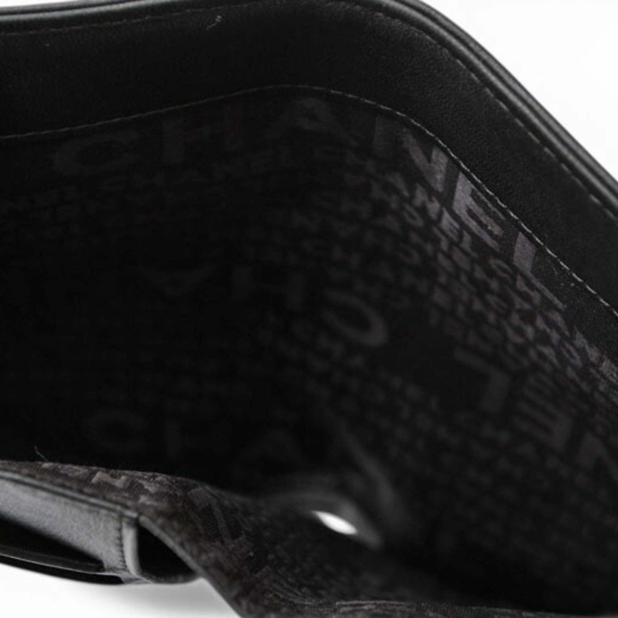 Chanel Black Leather Long Wallet (Bi-Fold) (Pre-Owned)