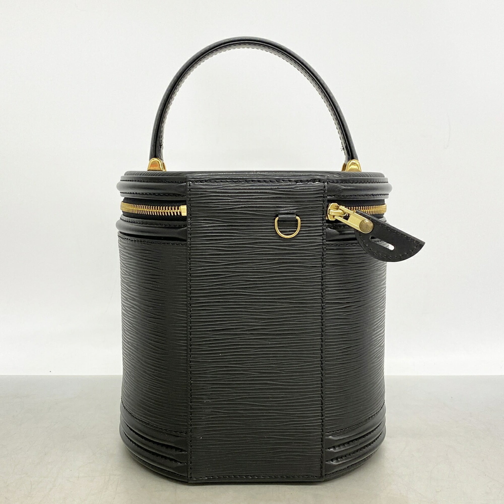 Louis Vuitton Noir Handbag (Pre-Owned)