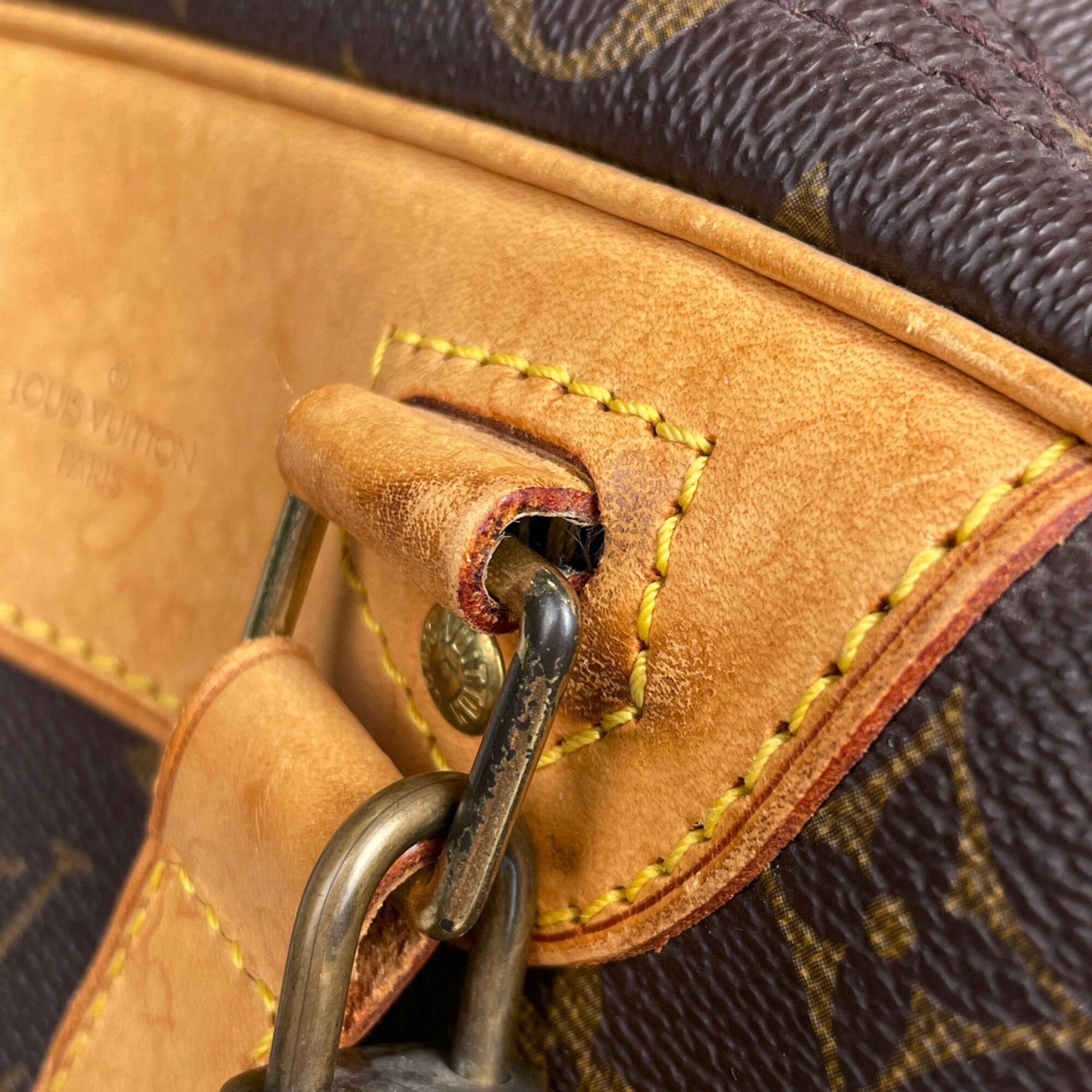Louis Vuitton Brown Monogram Handbag (Pre-Owned)