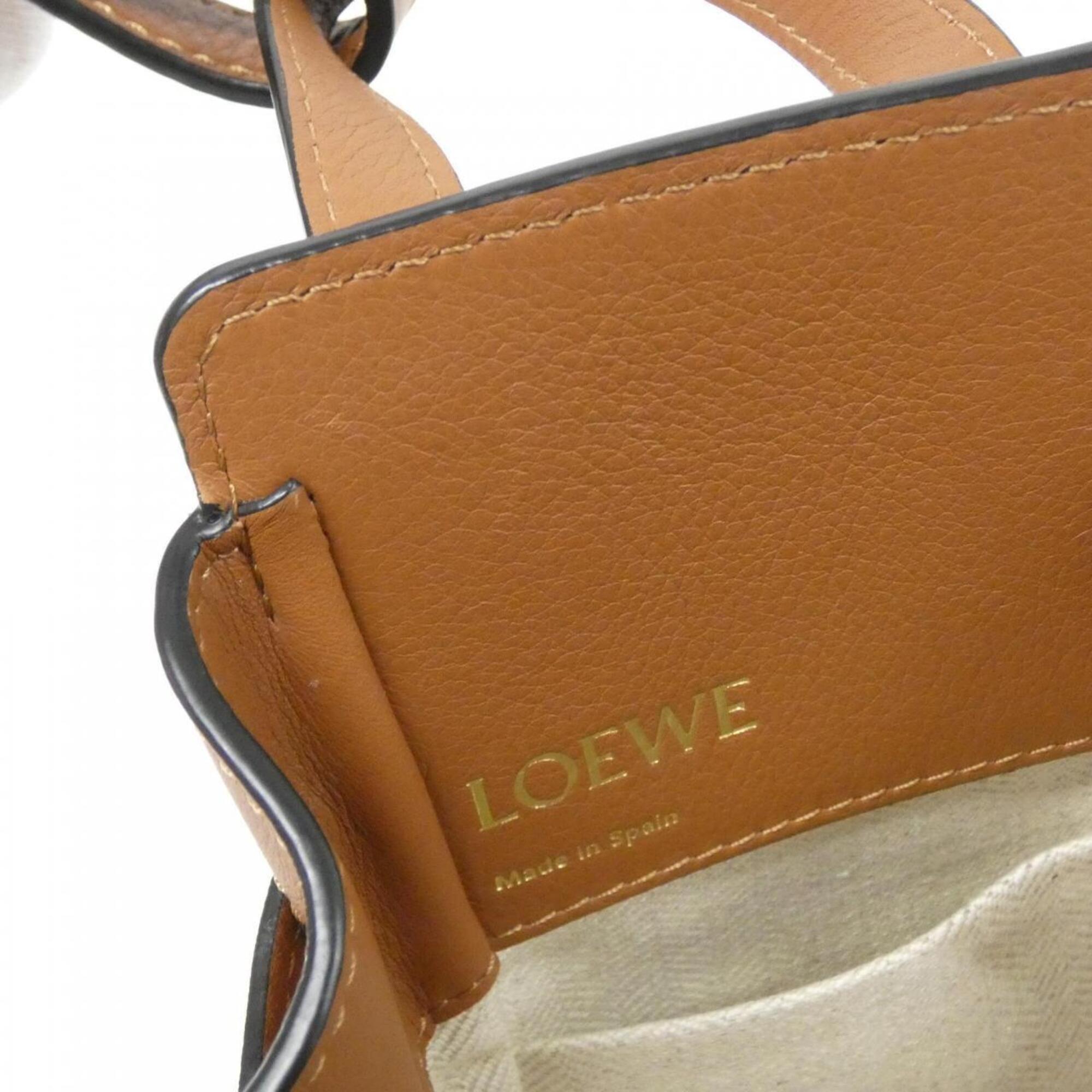 Loewe Beige Canvas Shoulder Bag (Pre-Owned)