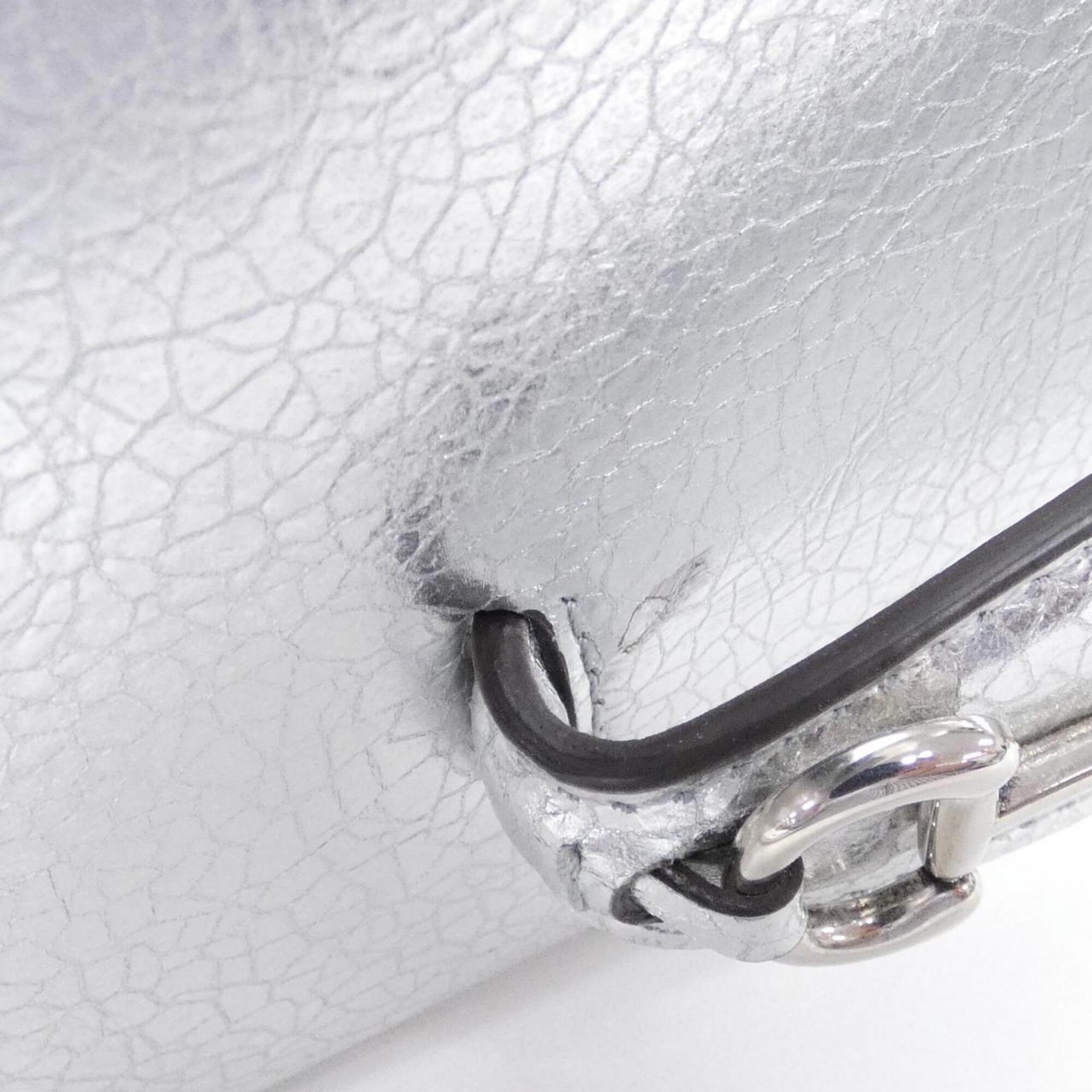 Gucci Silver Leather Shoulder Bag (Pre-Owned)