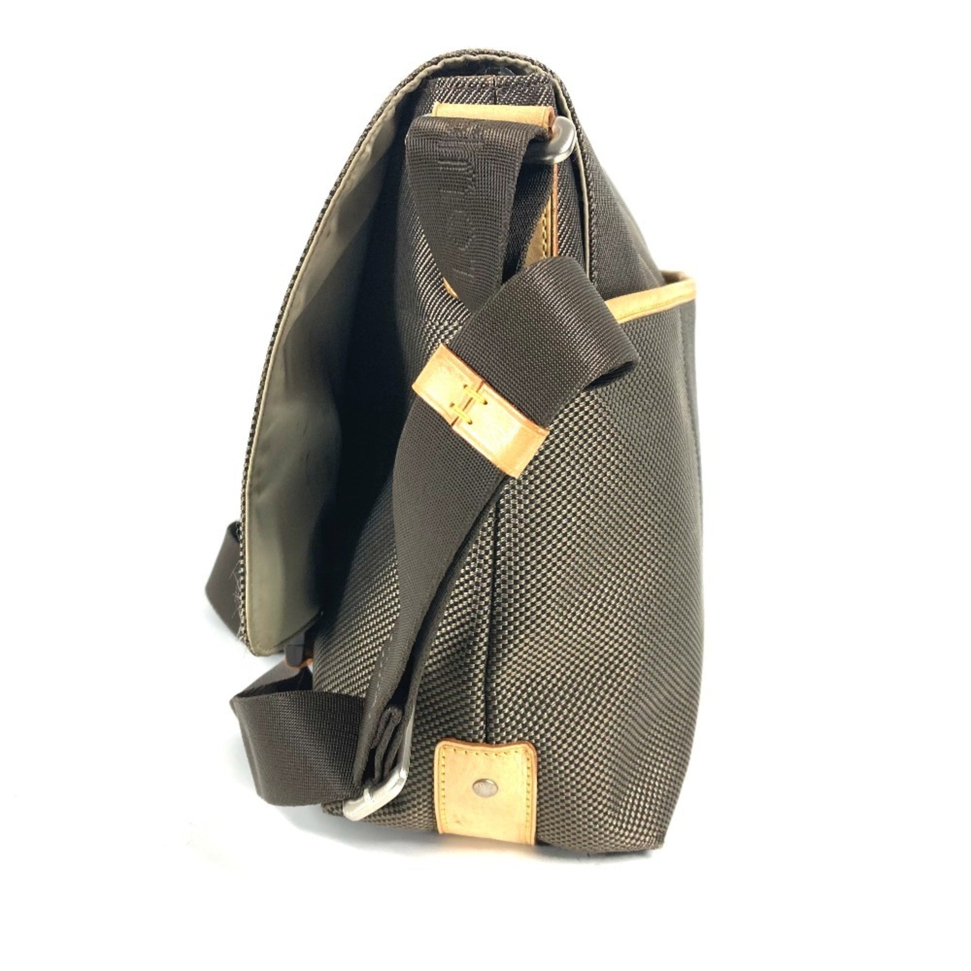 Louis Vuitton Khaki Damier Geant Messenger Bag Shoulder Bag (Pre-Owned)