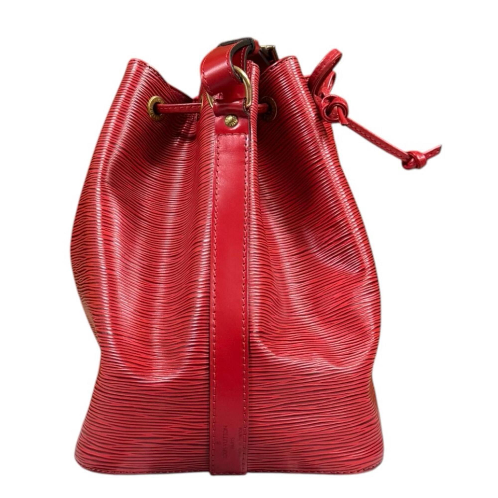 Louis Vuitton Castilian Red Red Color Epi Leather Shoulder Bag (Pre-Owned)