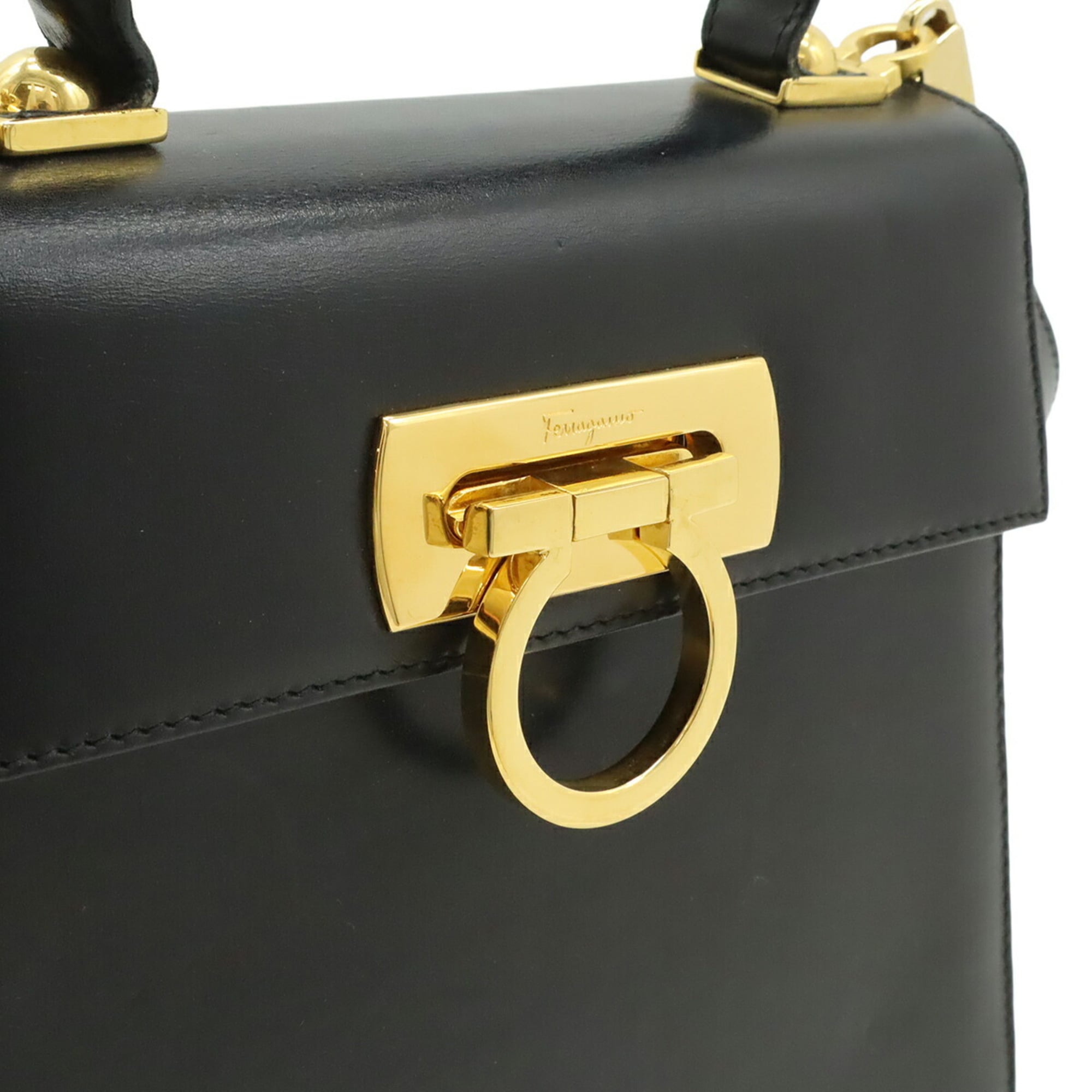 Salvatore Ferragamo Gancini Black Leather Handbag Shoulder Bag (Pre-Owned)