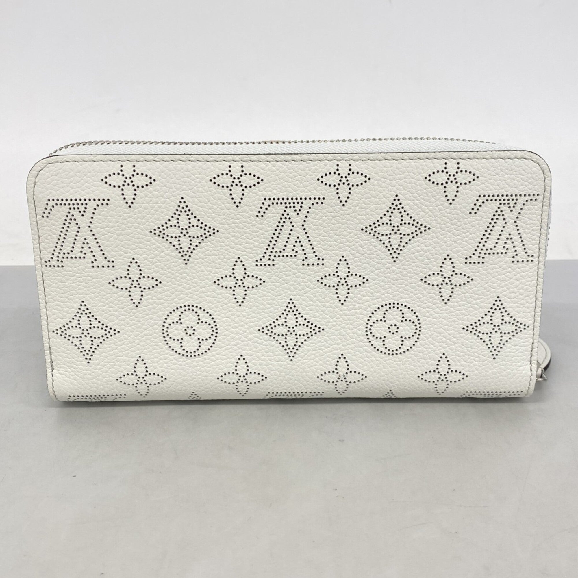 Louis Vuitton Blanc Long Wallet (Bi-Fold) (Pre-Owned)