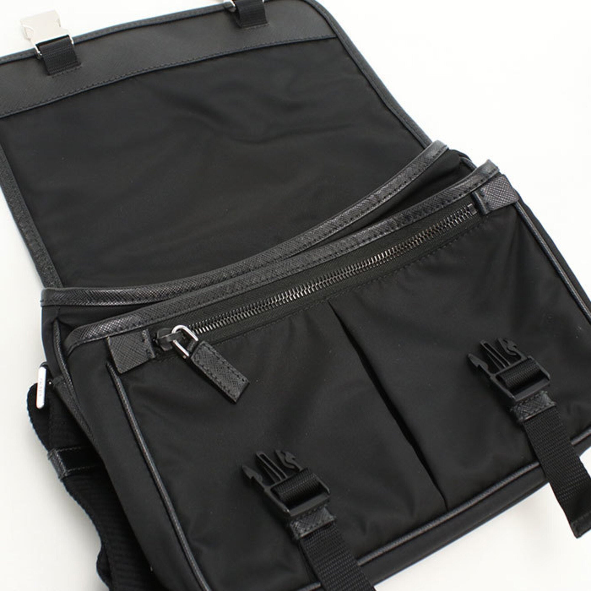 Prada Black Nylon Shoulder Bag (Pre-Owned)