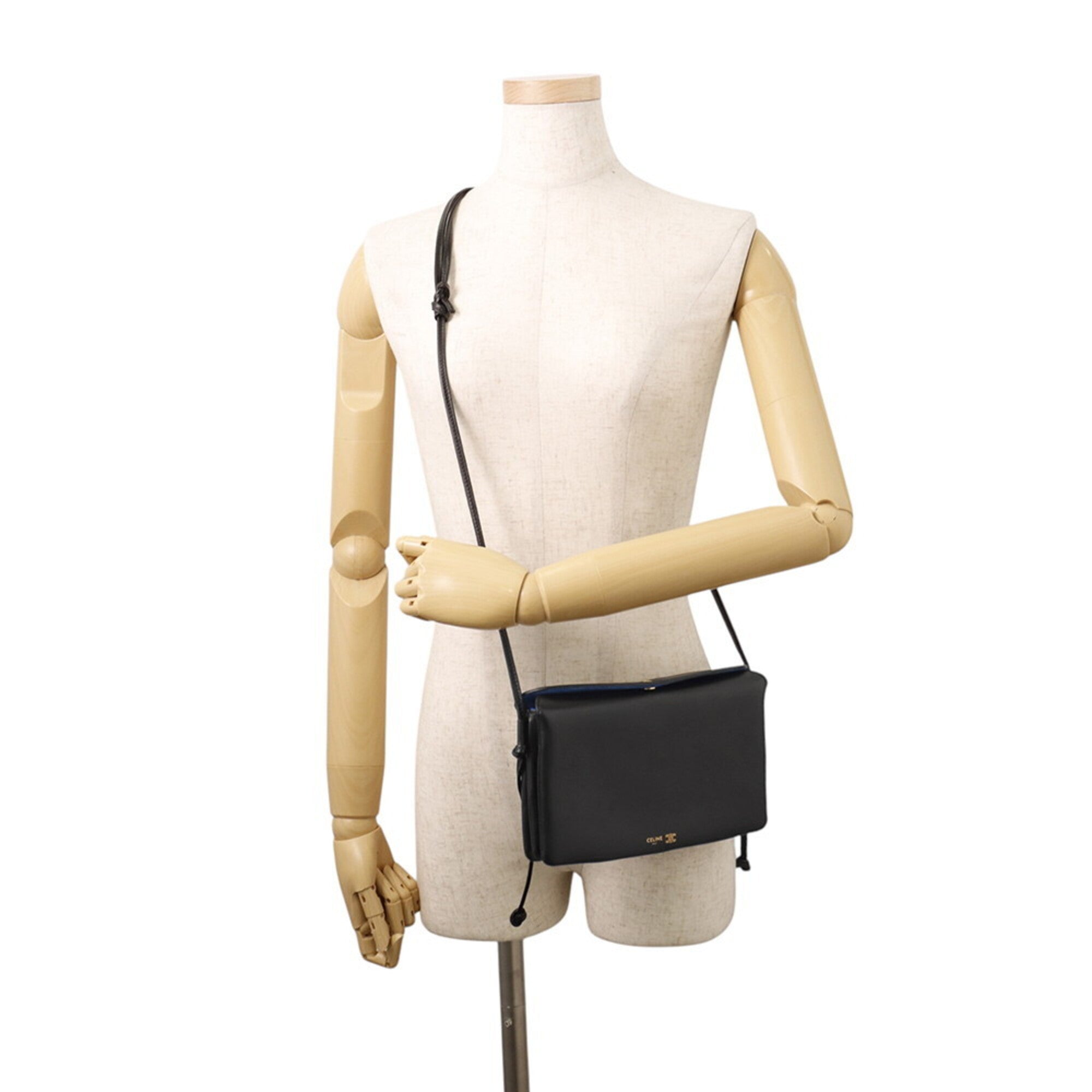Celine Black Leather Shoulder Bag (Pre-Owned)