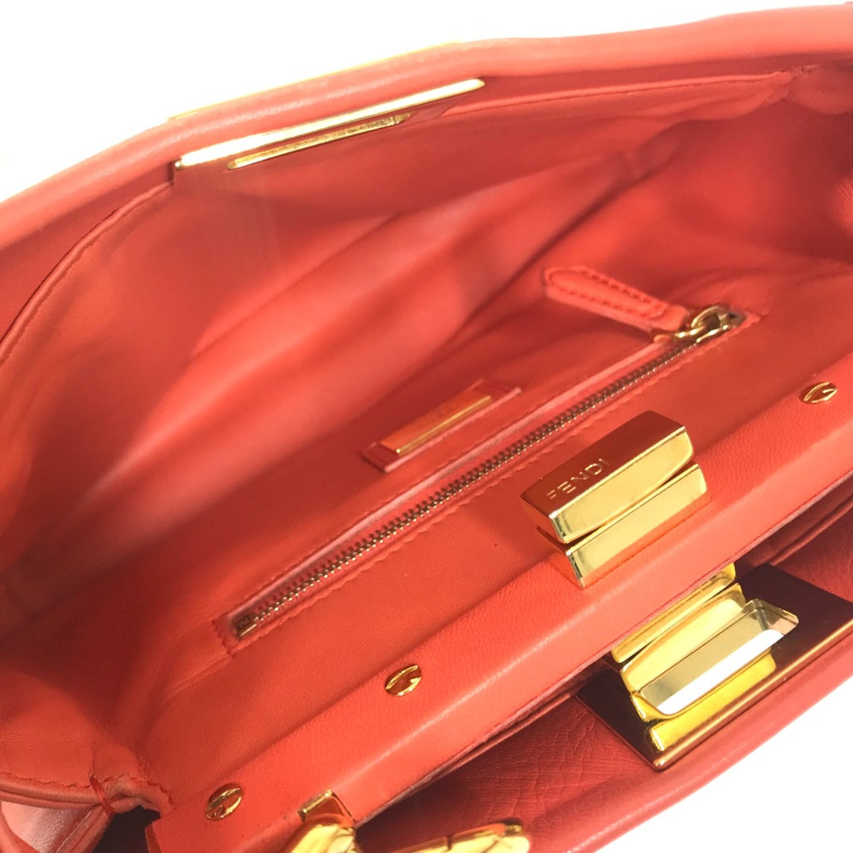 Fendi Pink Leather Handbag (Pre-Owned)