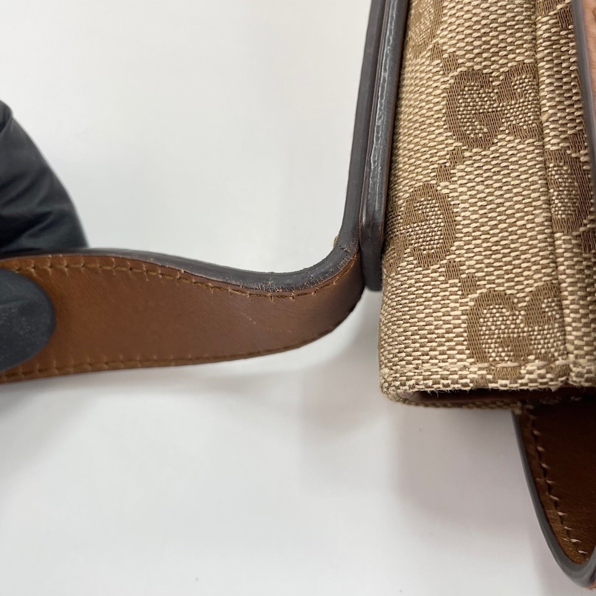 Gucci Brown Shoulder Bag (Pre-Owned)
