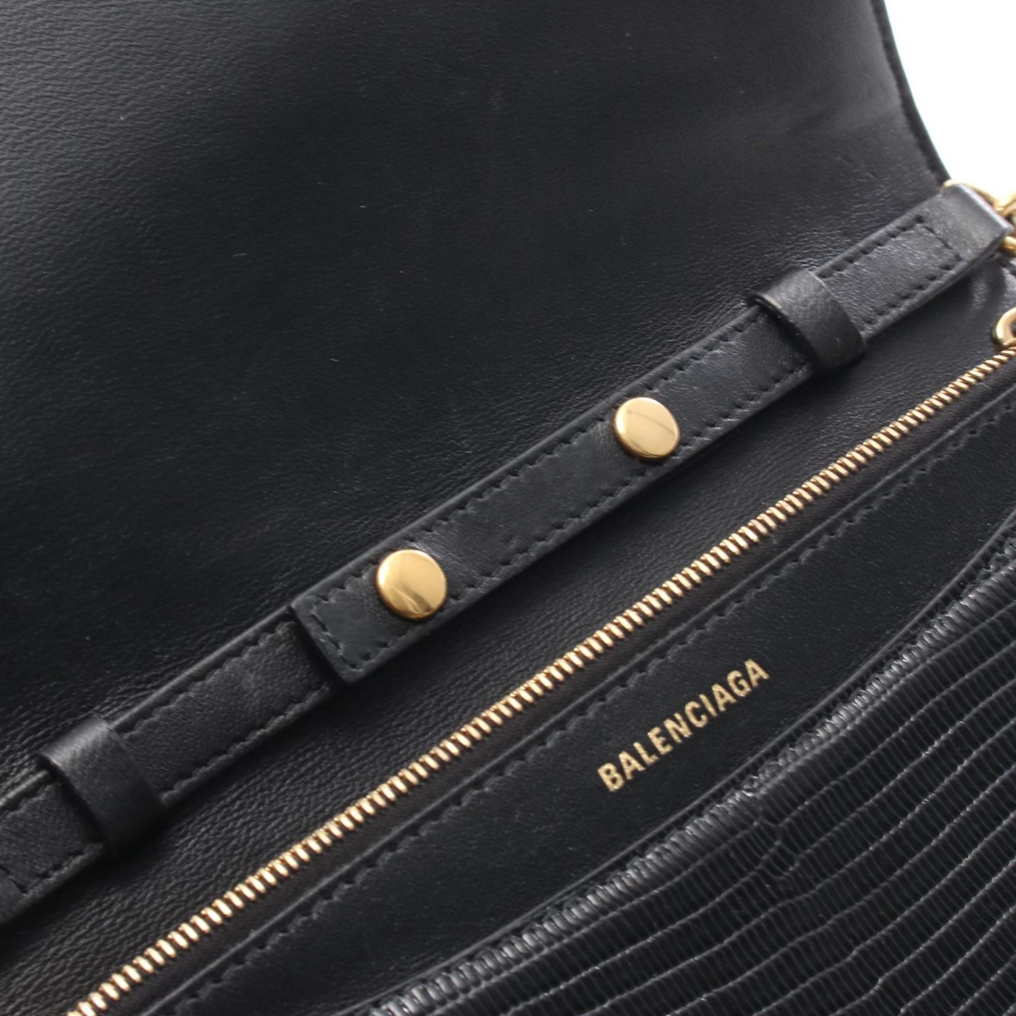 Balenciaga Black Leather Shoulder Bag (Pre-Owned)