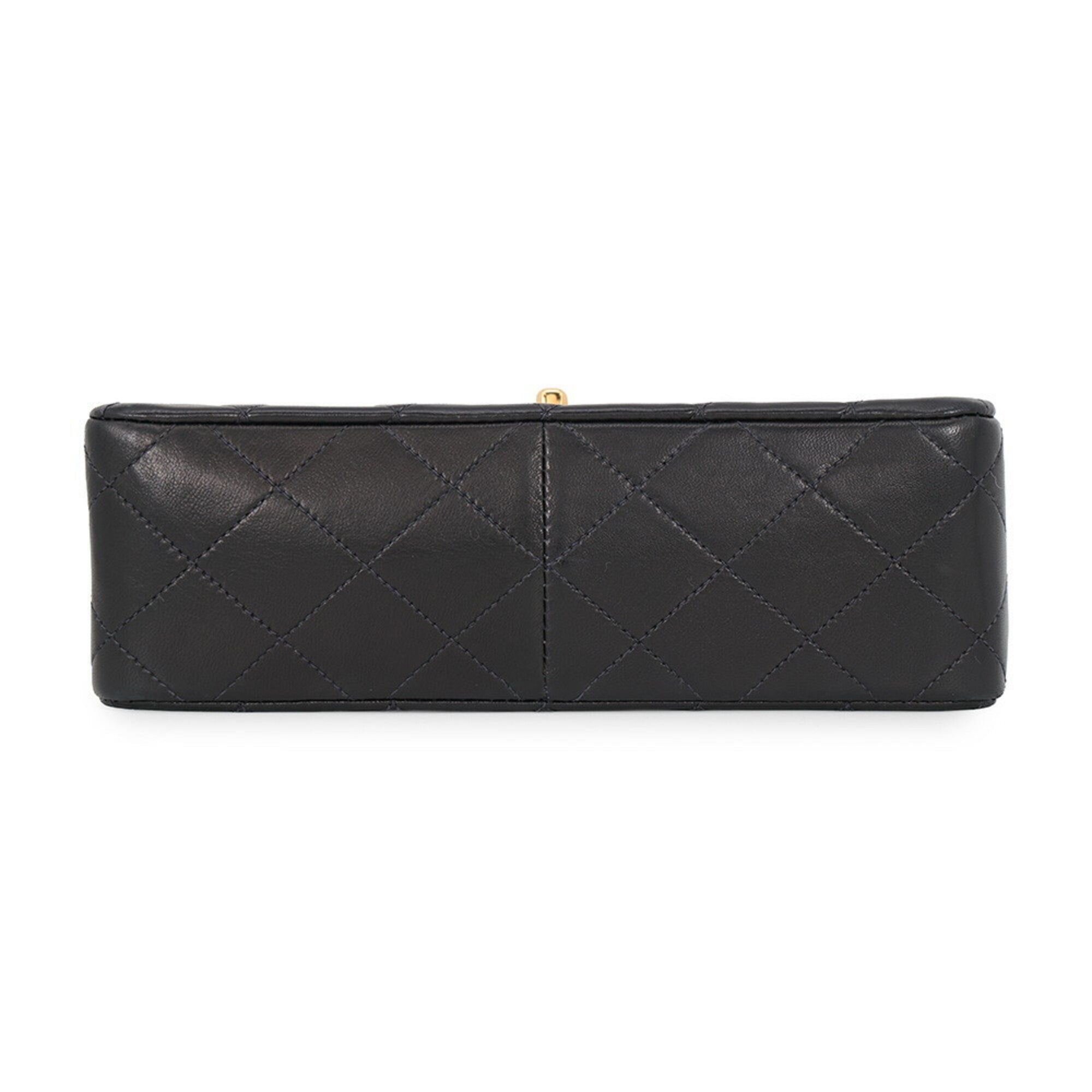 Chanel Black Leather Shoulder Bag (Pre-Owned)